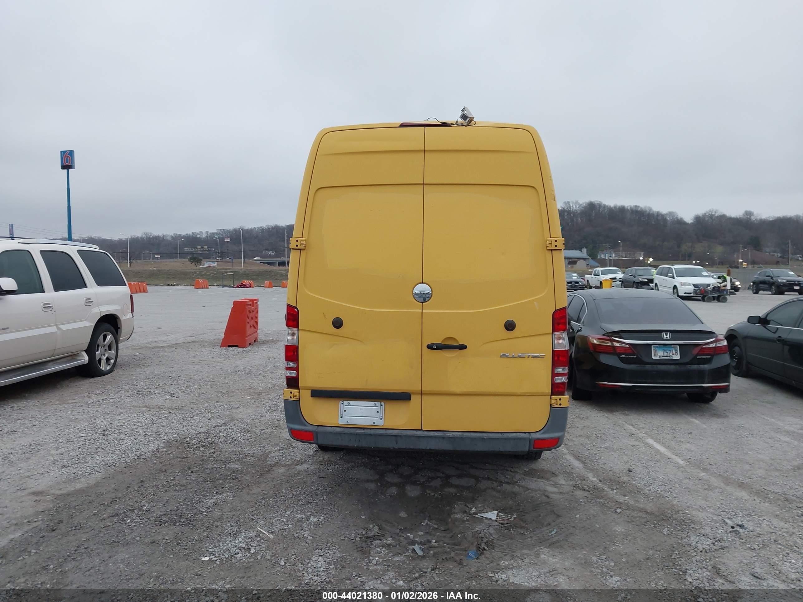 2014 Freightliner Sprinter 2500 High  Roof Yellow vin: WDYPE8DB3E5841741