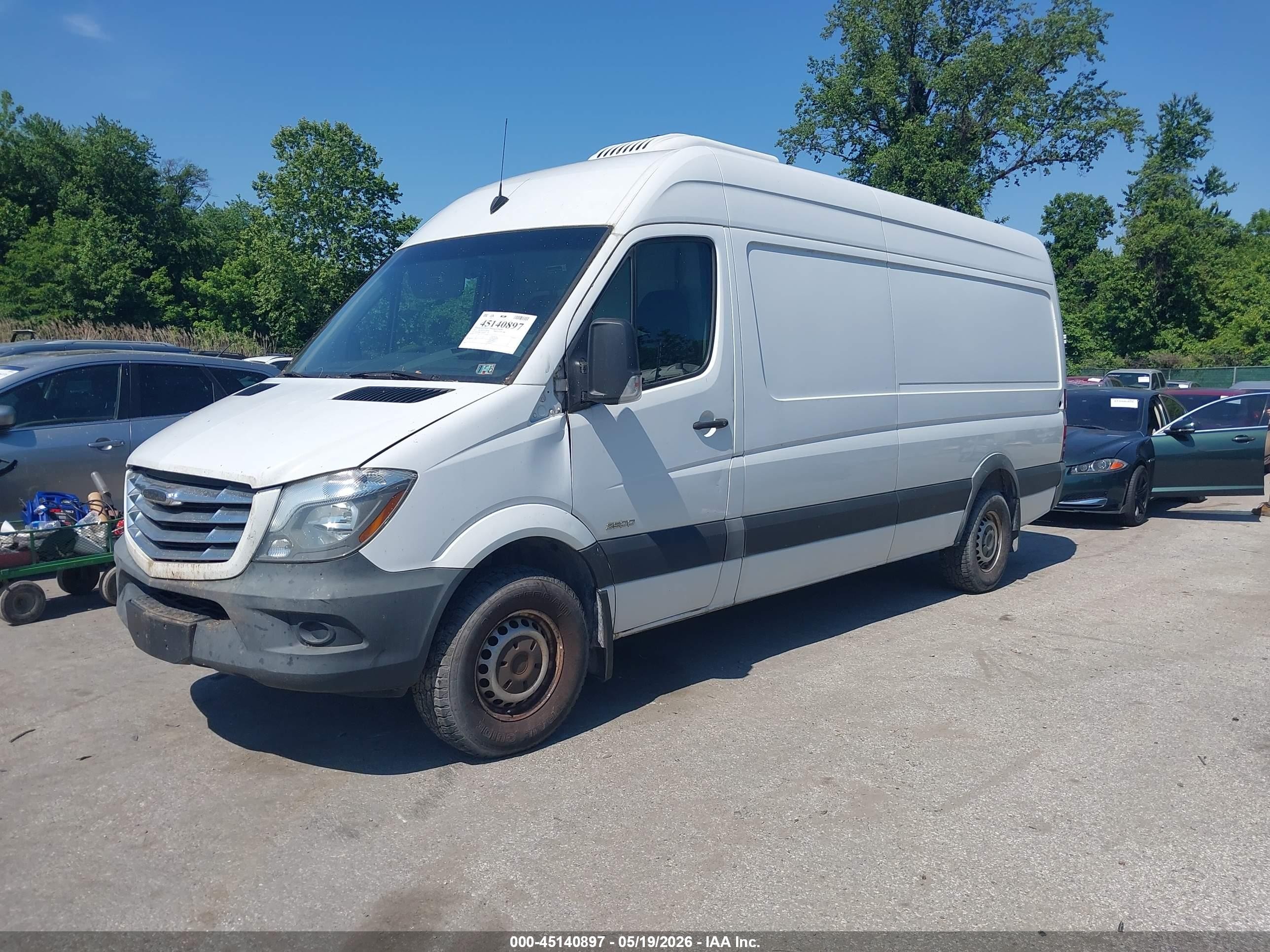 2014 Freightliner Sprinter 2500 High  Roof White vin: WDYPE8DC7E5910553