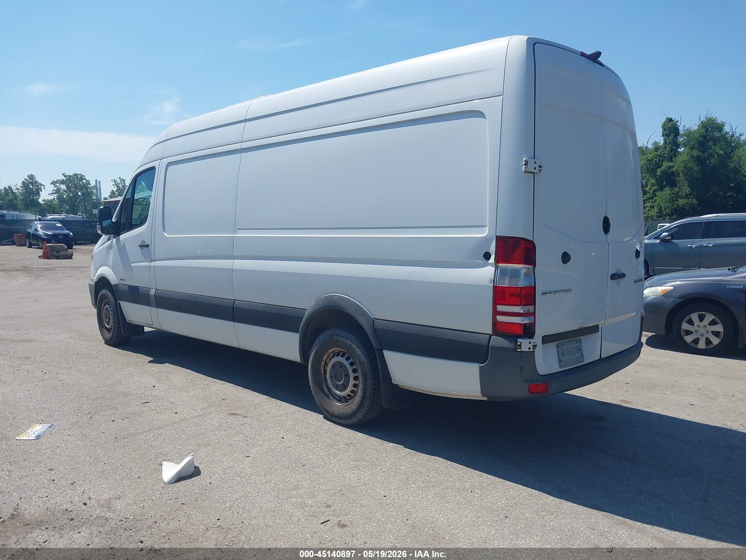2014 Freightliner Sprinter 2500 High  Roof White vin: WDYPE8DC7E5910553