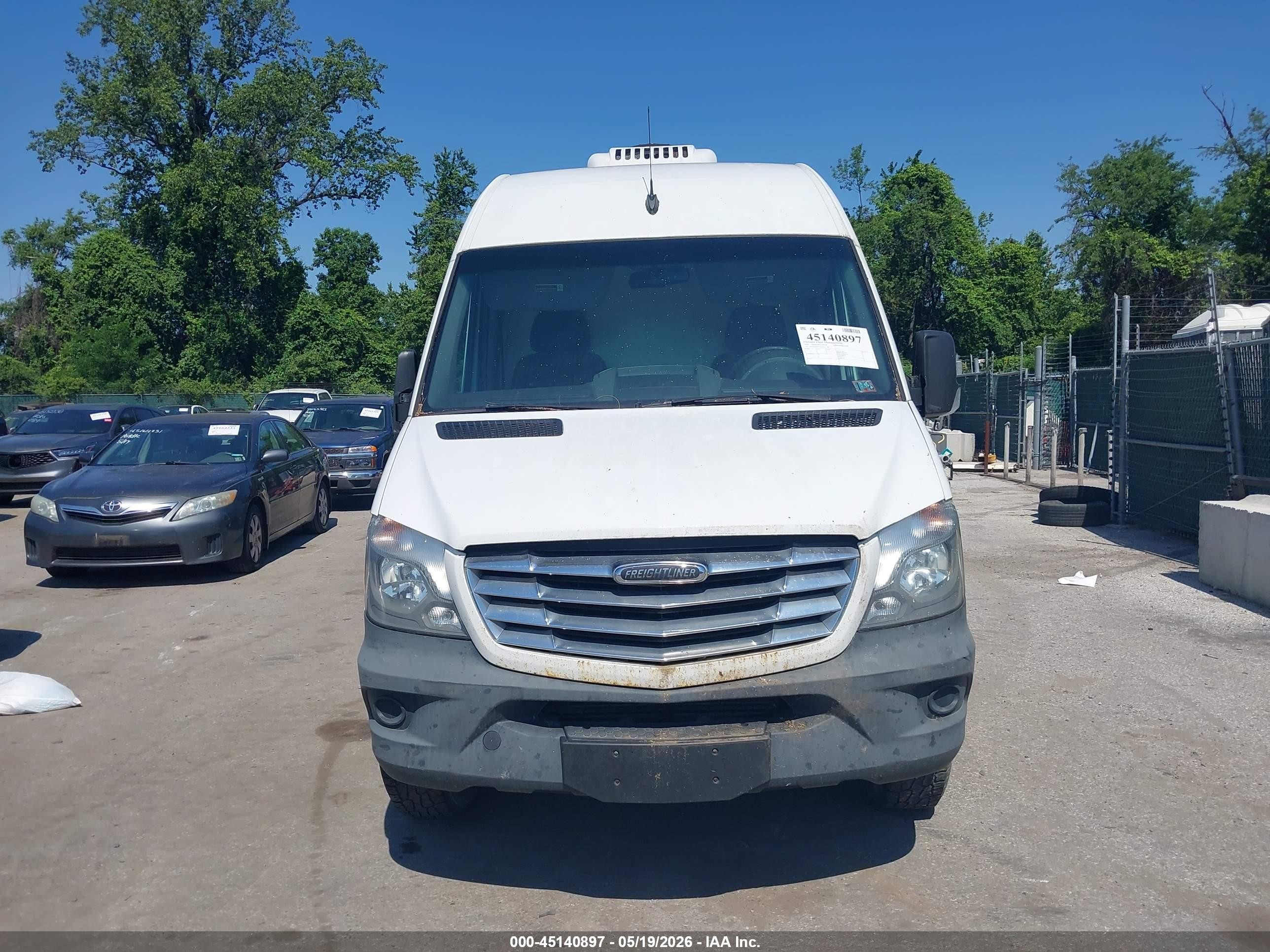2014 Freightliner Sprinter 2500 High  Roof White vin: WDYPE8DC7E5910553
