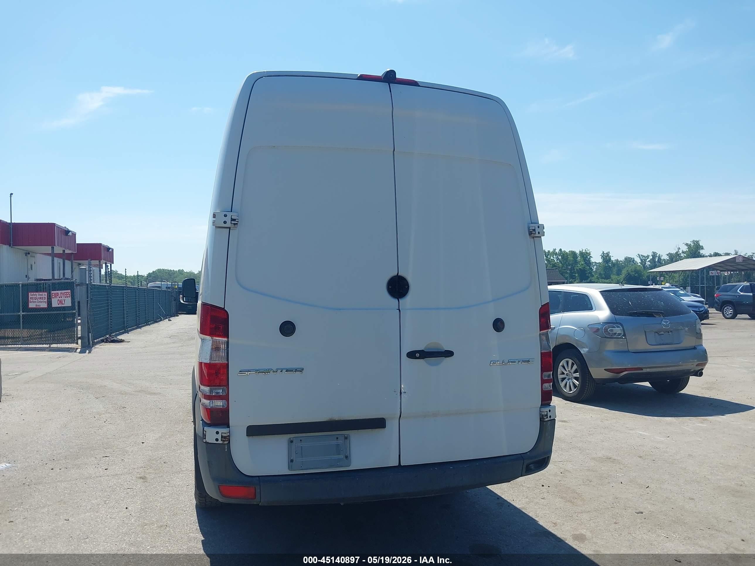 2014 Freightliner Sprinter 2500 High  Roof White vin: WDYPE8DC7E5910553