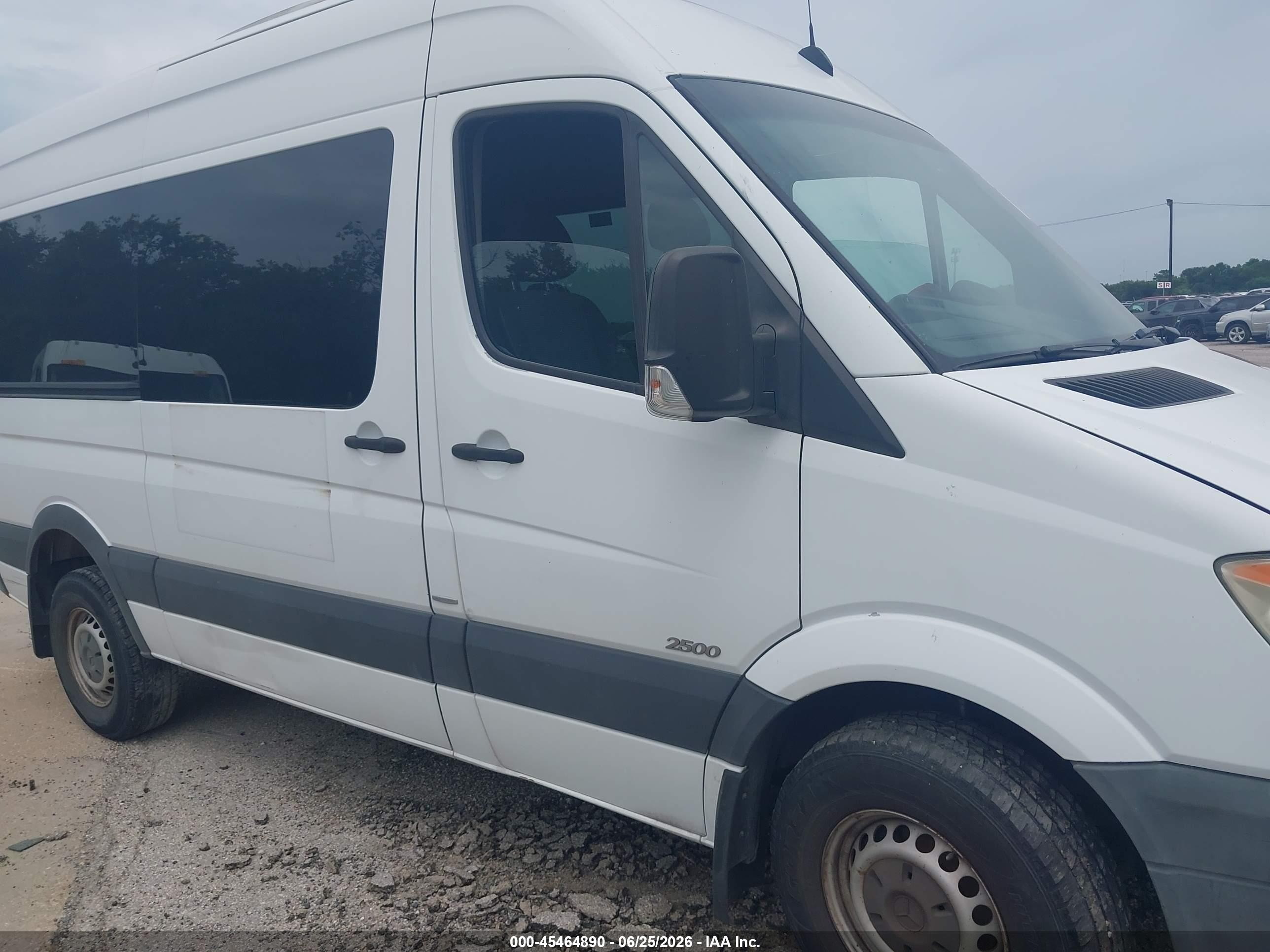 2011 Mercedes-benz Sprinter 2500 Normal Roof White vin: WDZPE7CC0B5544552