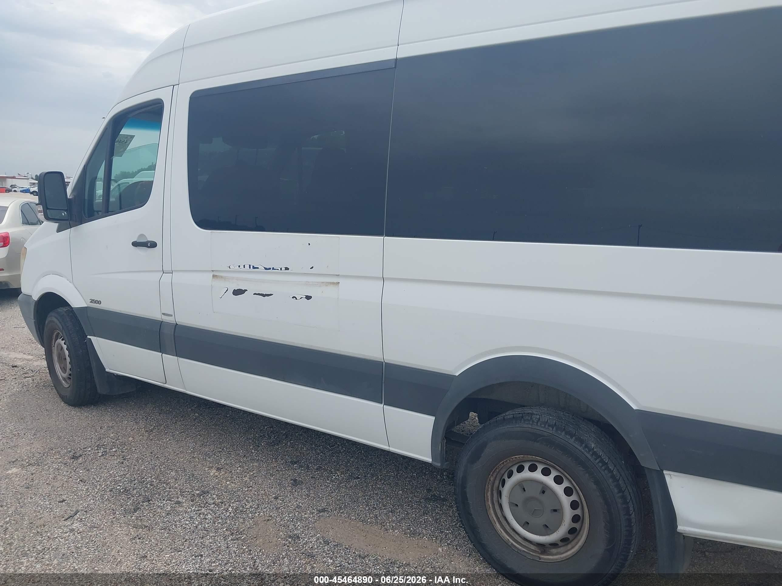 2011 Mercedes-benz Sprinter 2500 Normal Roof White vin: WDZPE7CC0B5544552