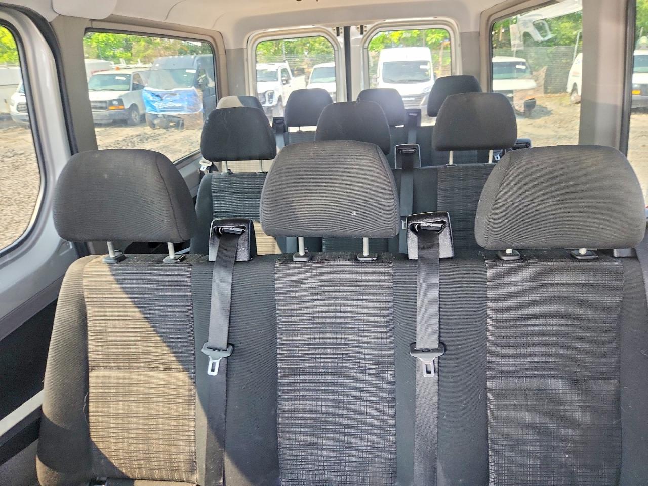 2015 Mercedes-benz Sprinter 2500 Silver vin: WDZPE7CC1F5945078