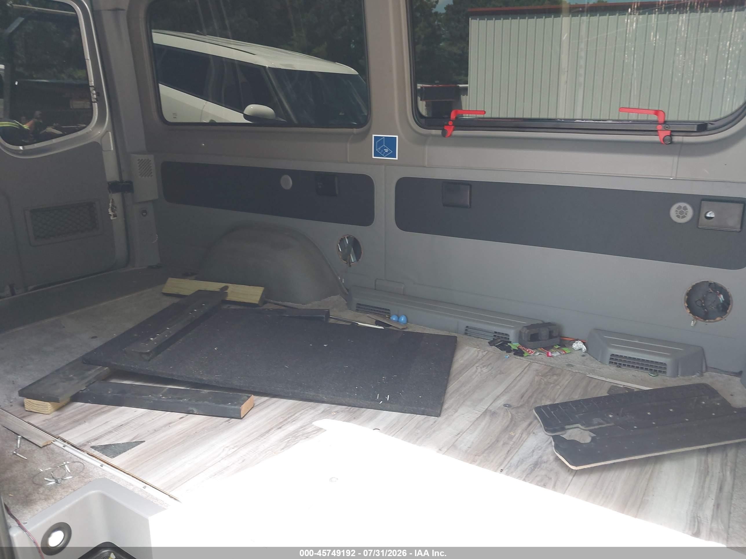 2013 Mercedes-benz Sprinter 2500 Normal Roof Silver vin: WDZPE7CC8D5745005