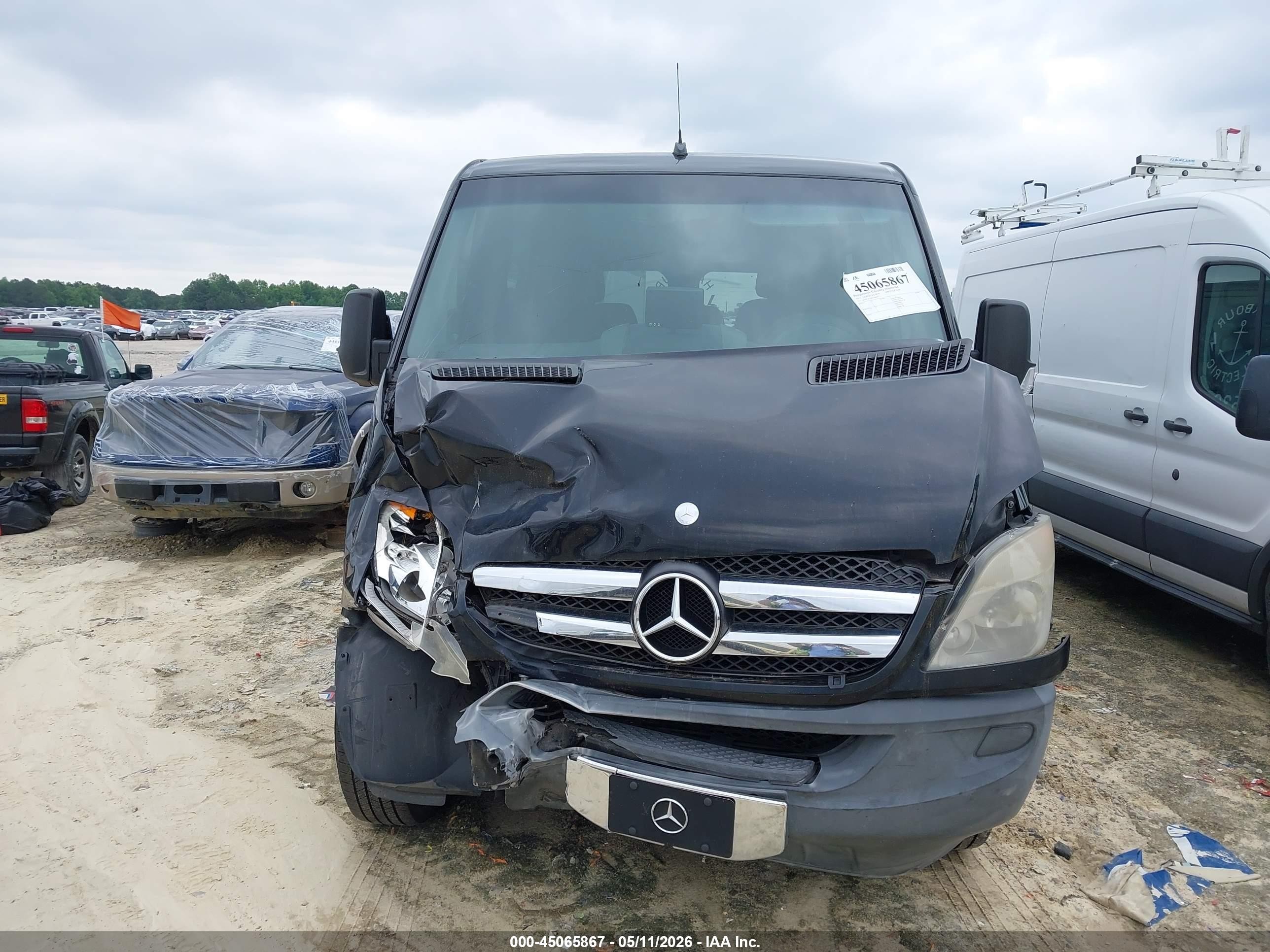2013 Mercedes-benz Sprinter 2500 Normal Roof Black vin: WDZPE7CC8D5788095