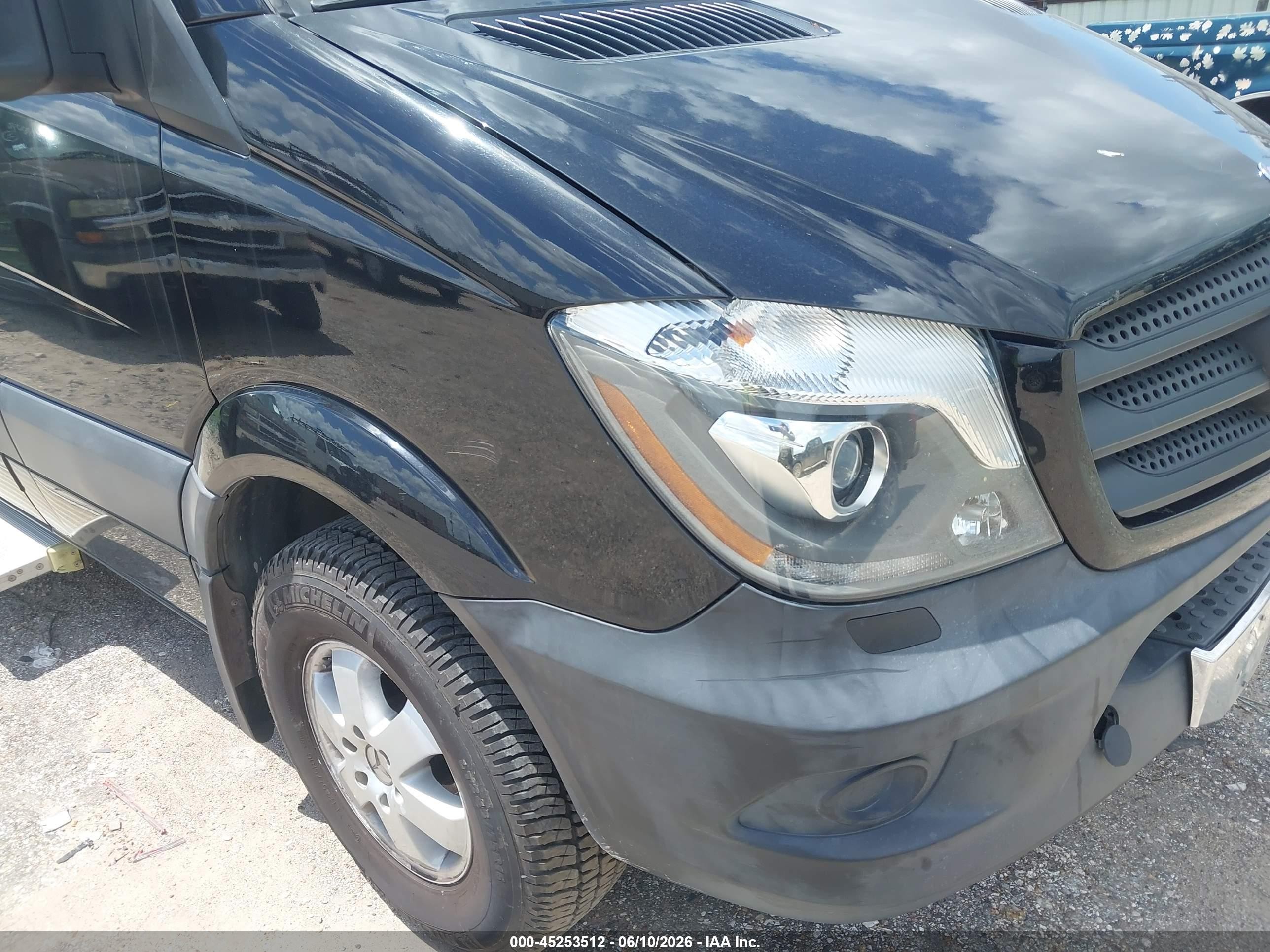 2014 Mercedes-benz Sprinter 2500 Normal Roof Черный vin: WDZPE7DC2E5852082
