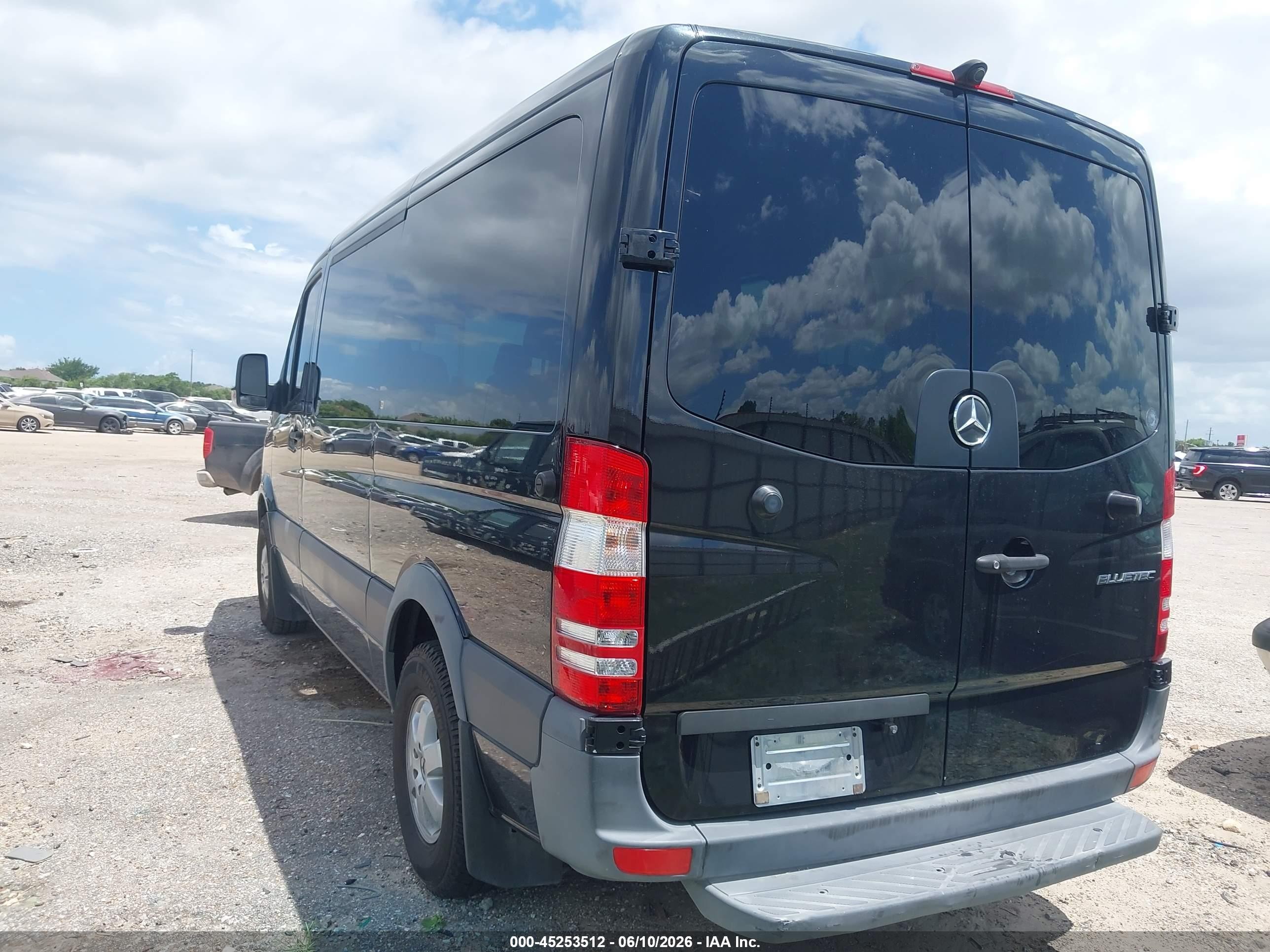 2014 Mercedes-benz Sprinter 2500 Normal Roof Черный vin: WDZPE7DC2E5852082