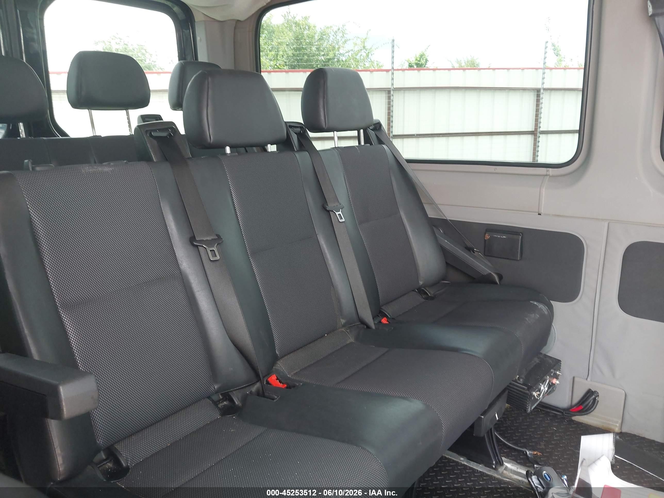 2014 Mercedes-benz Sprinter 2500 Normal Roof Черный vin: WDZPE7DC2E5852082