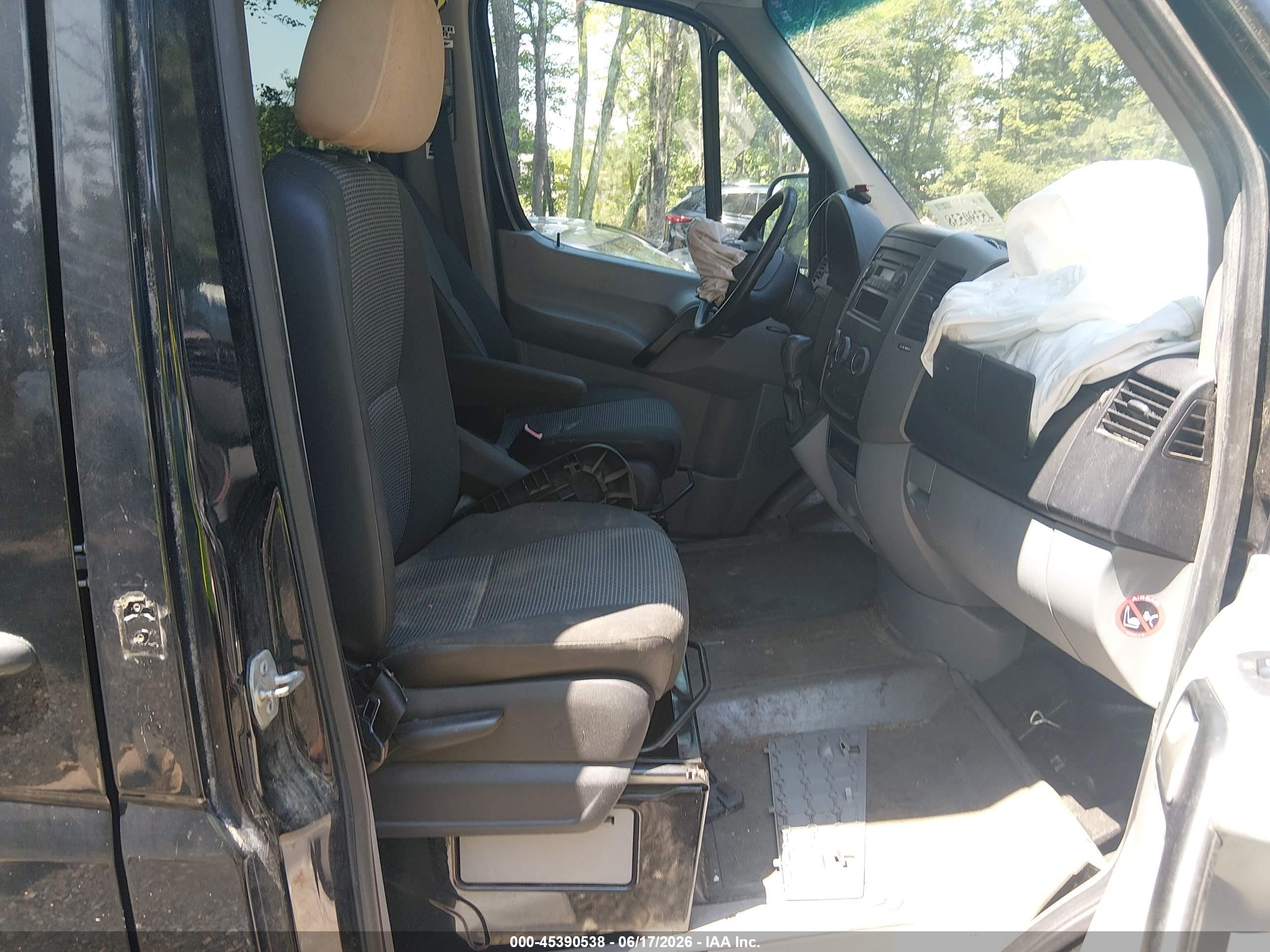 2013 Mercedes-benz Sprinter 2500 High  Roof Black vin: WDZPE8CC0D5728446