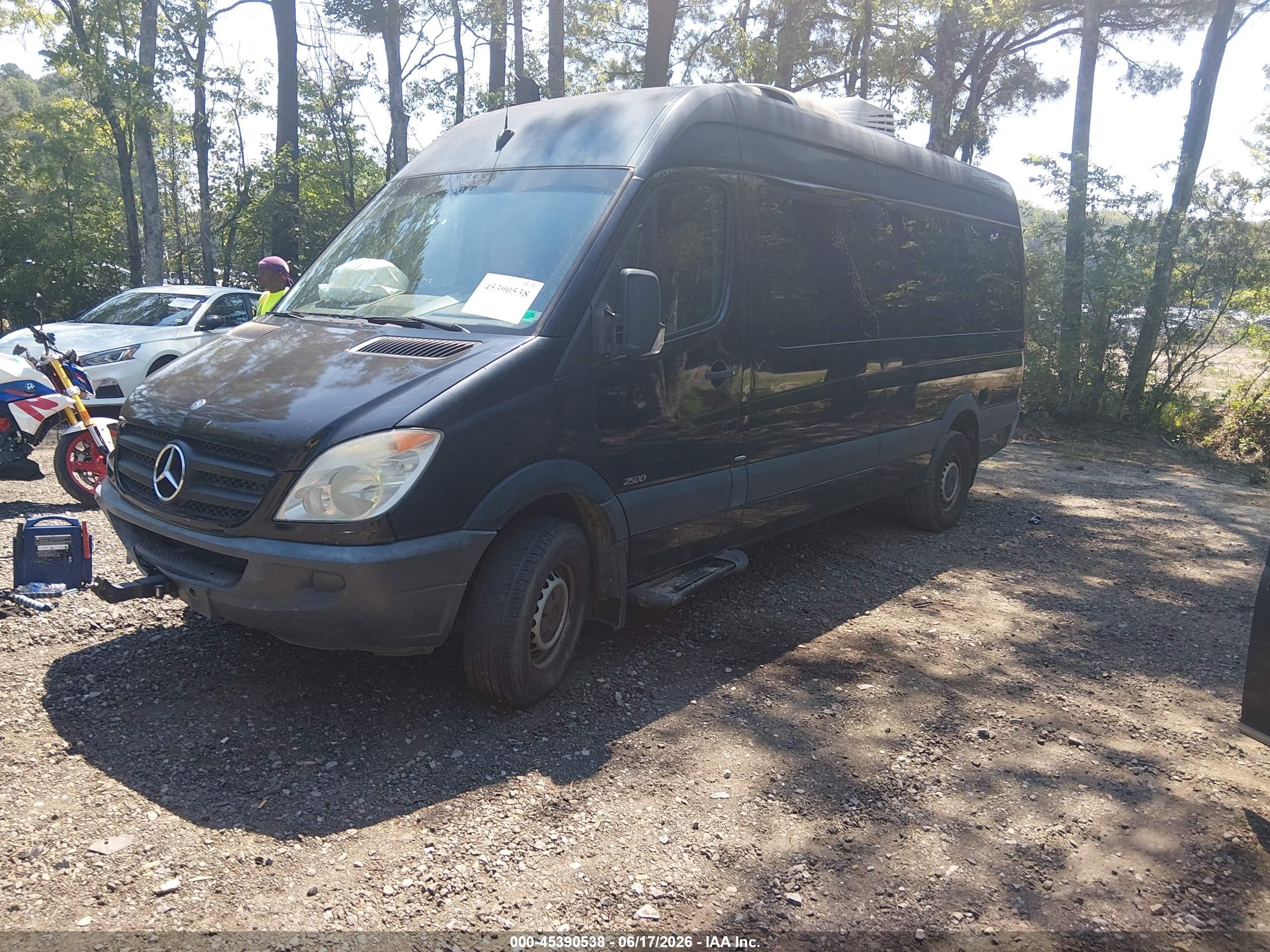 2013 Mercedes-benz Sprinter 2500 High  Roof Black vin: WDZPE8CC0D5728446