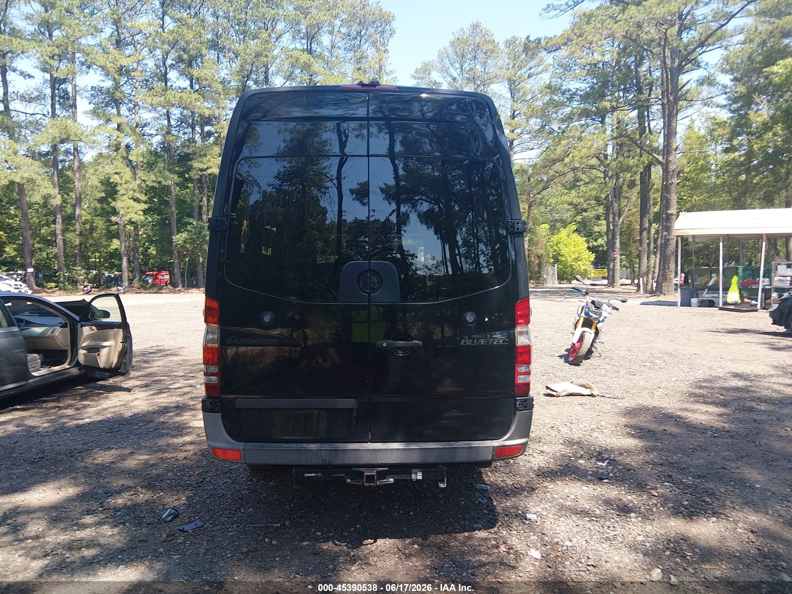 2013 Mercedes-benz Sprinter 2500 High  Roof Black vin: WDZPE8CC0D5728446