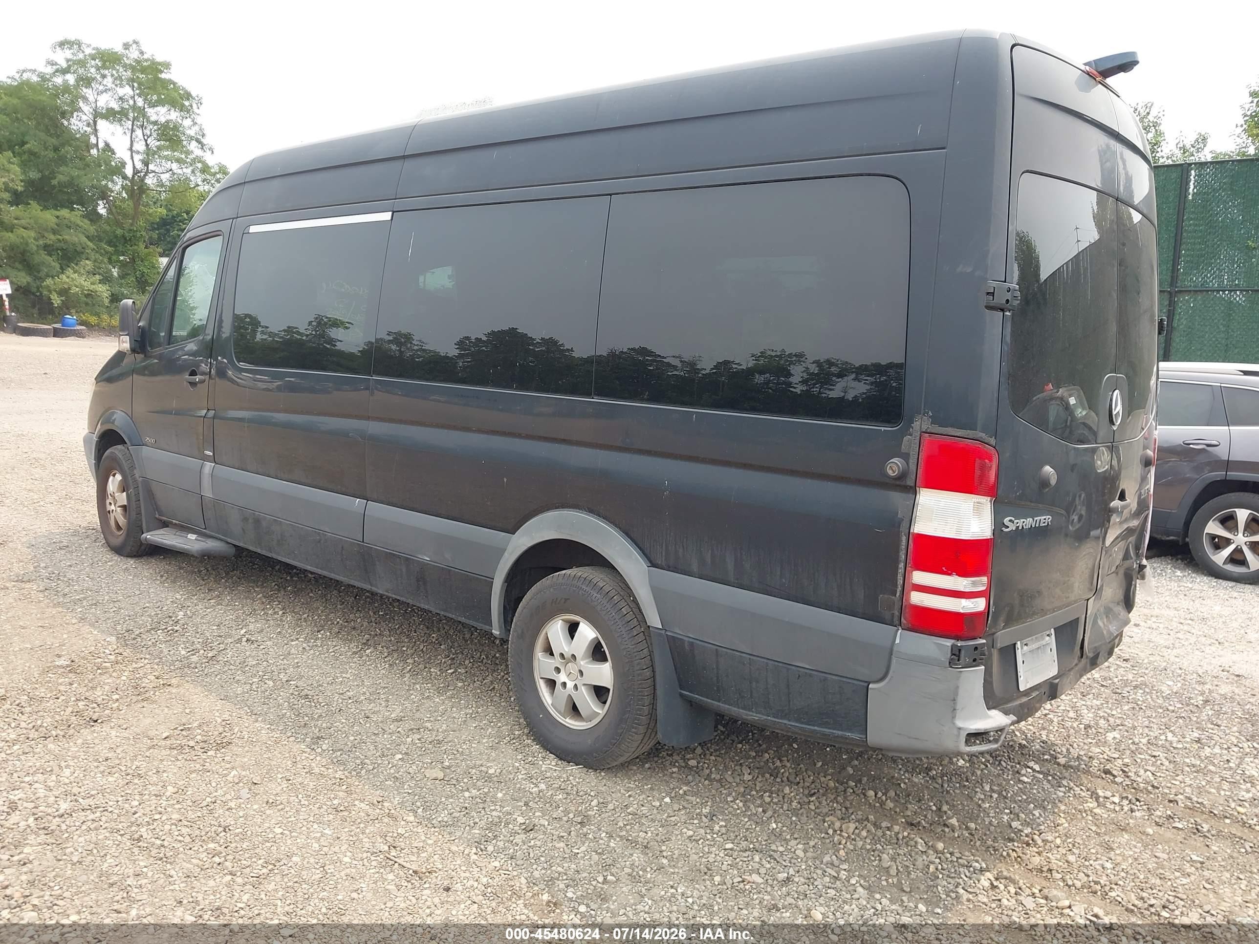 2011 Mercedes-benz Sprinter 2500 High  Roof Black vin: WDZPE8CC1B5579882