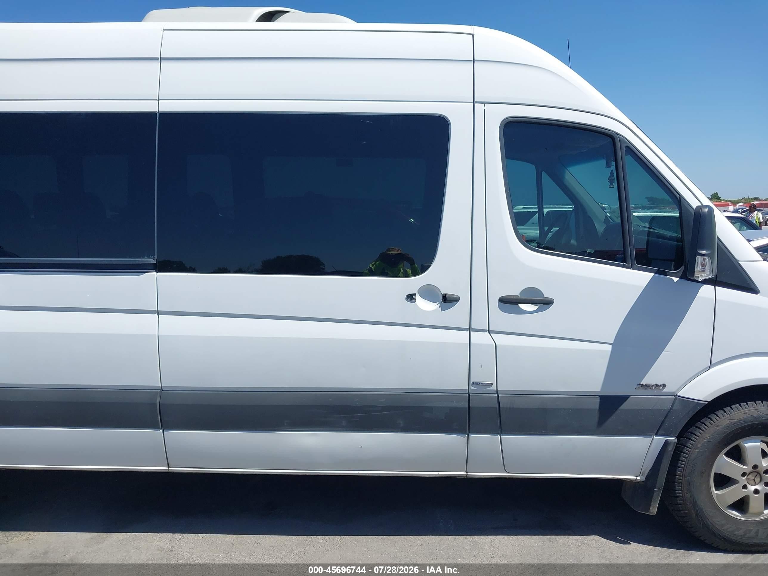 2012 Mercedes-benz Sprinter 2500 High  Roof White vin: WDZPE8CC3C5637797