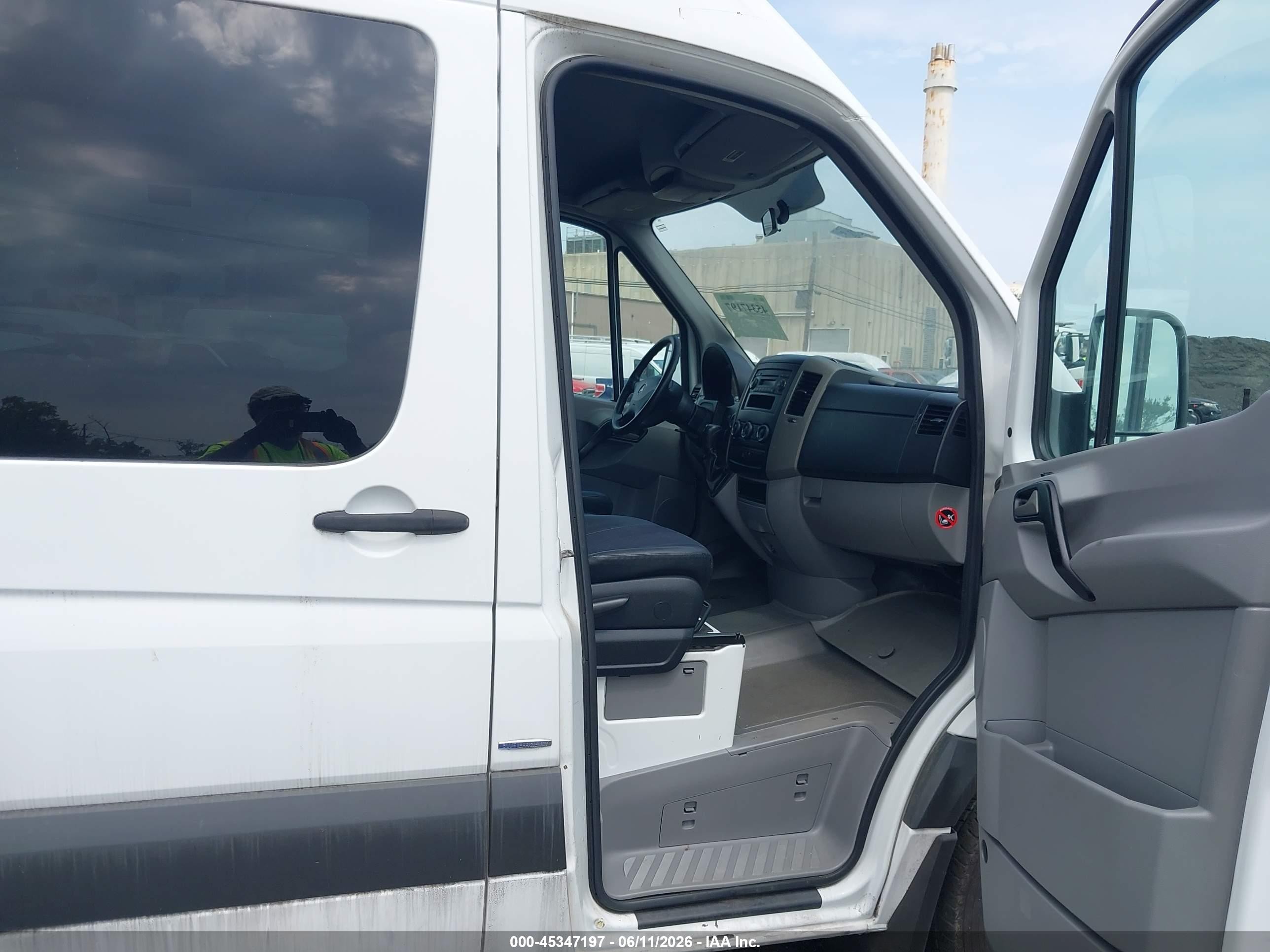 2013 Mercedes-benz Sprinter 2500 High  Roof Белый vin: WDZPE8CC5D5728443