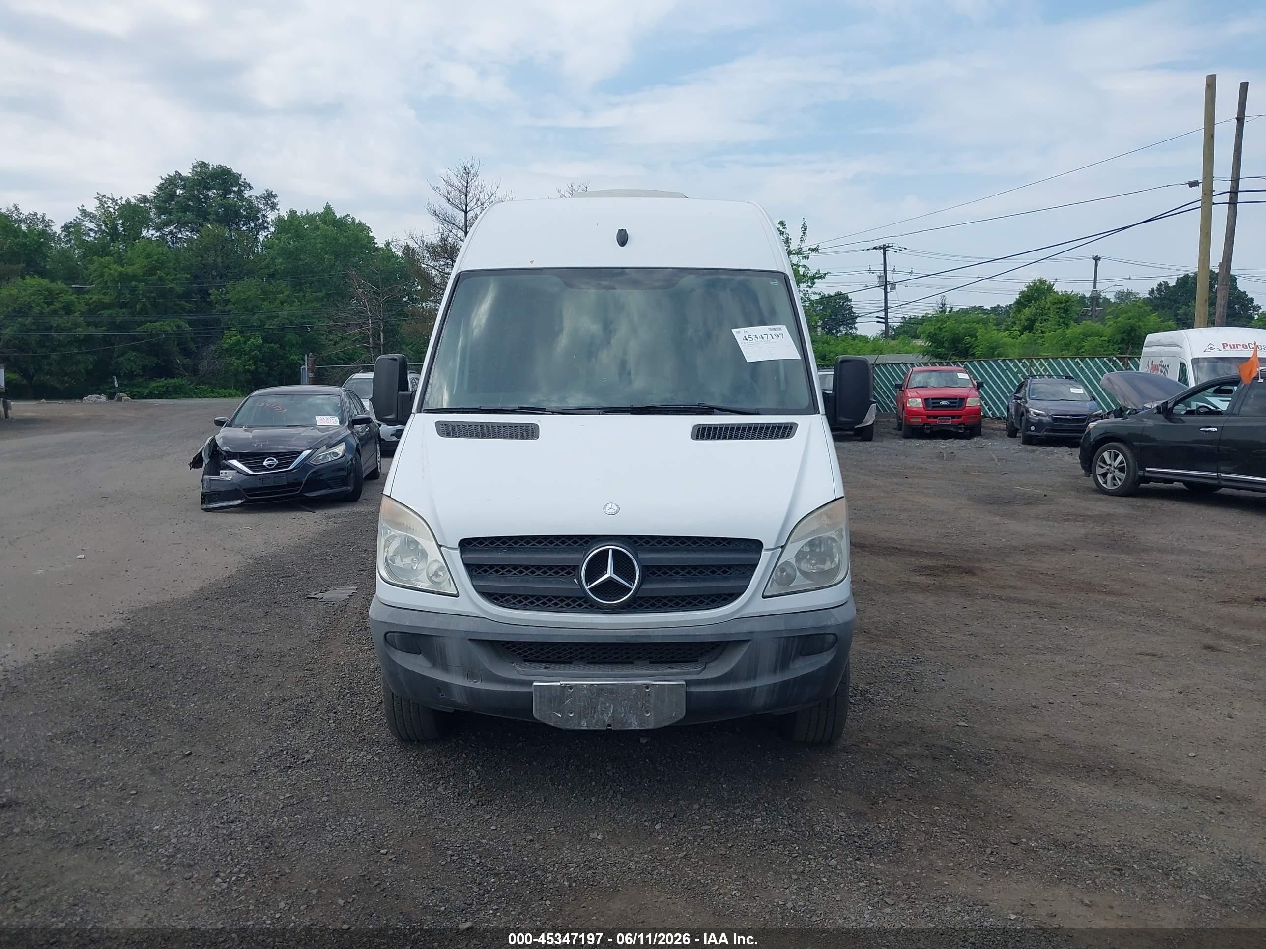 2013 Mercedes-benz Sprinter 2500 High  Roof Белый vin: WDZPE8CC5D5728443