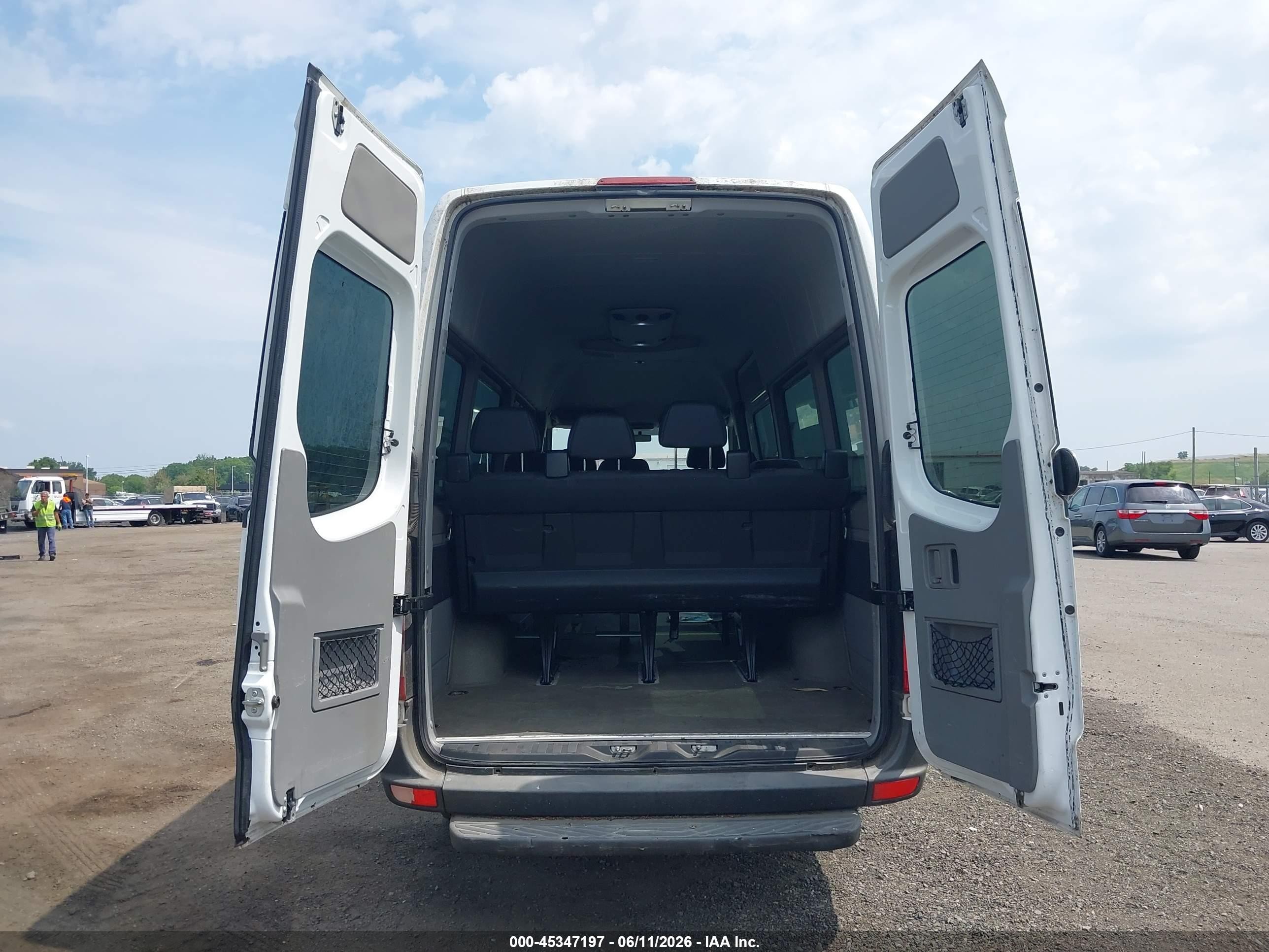 2013 Mercedes-benz Sprinter 2500 High  Roof Белый vin: WDZPE8CC5D5728443