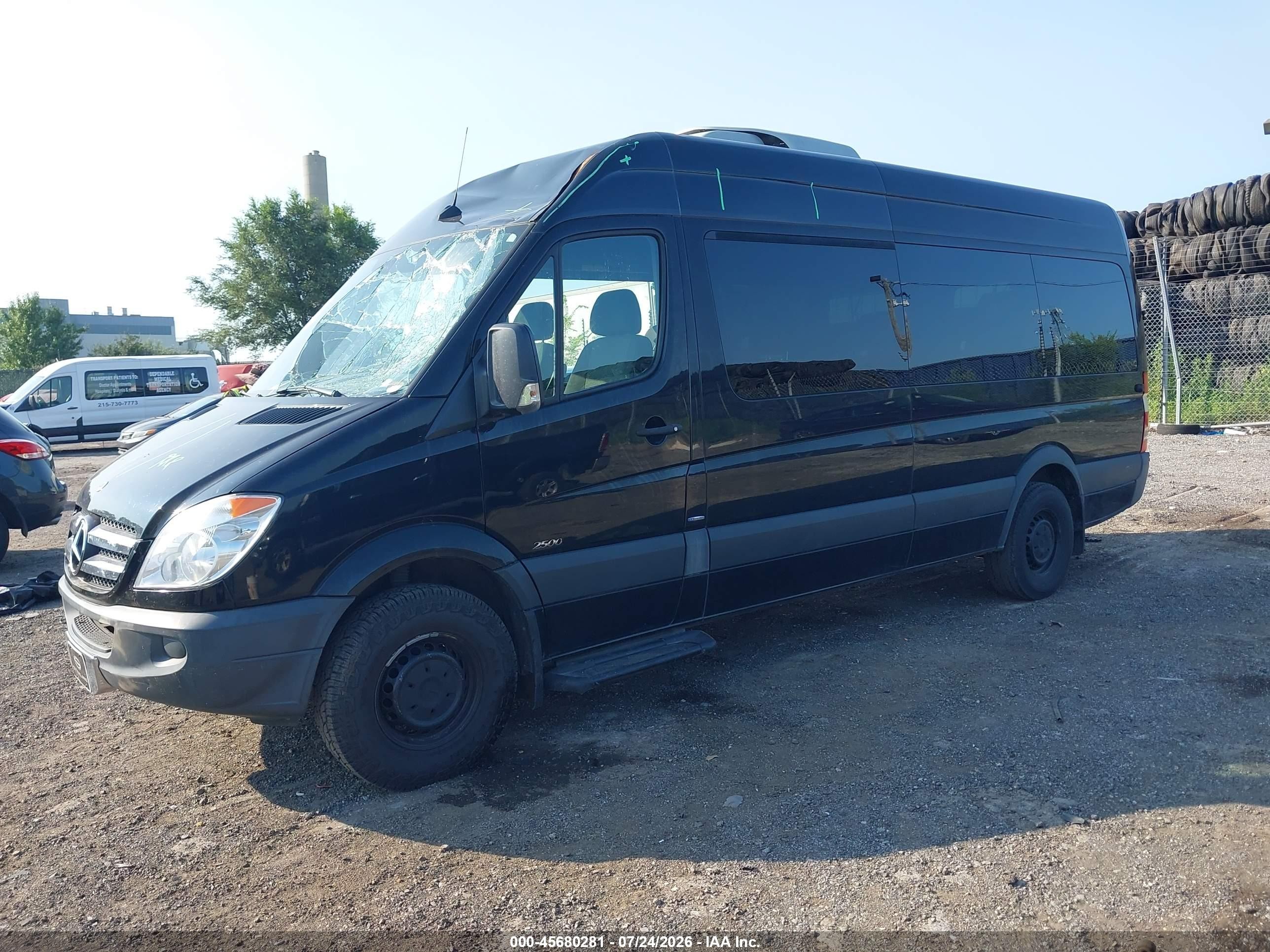 2013 Mercedes-benz Sprinter 2500 High  Roof Black vin: WDZPE8CC6D5743050