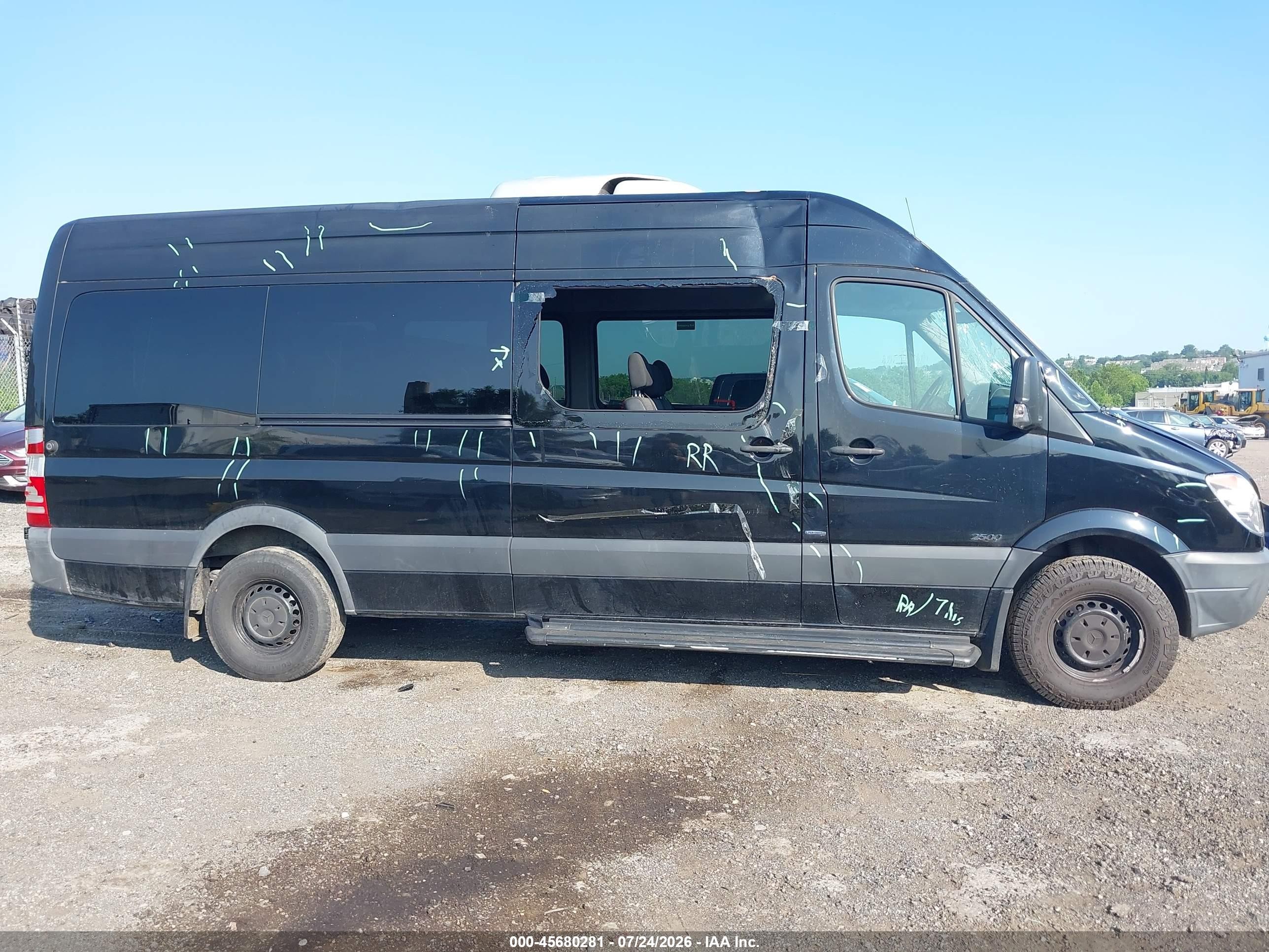 2013 Mercedes-benz Sprinter 2500 High  Roof Black vin: WDZPE8CC6D5743050