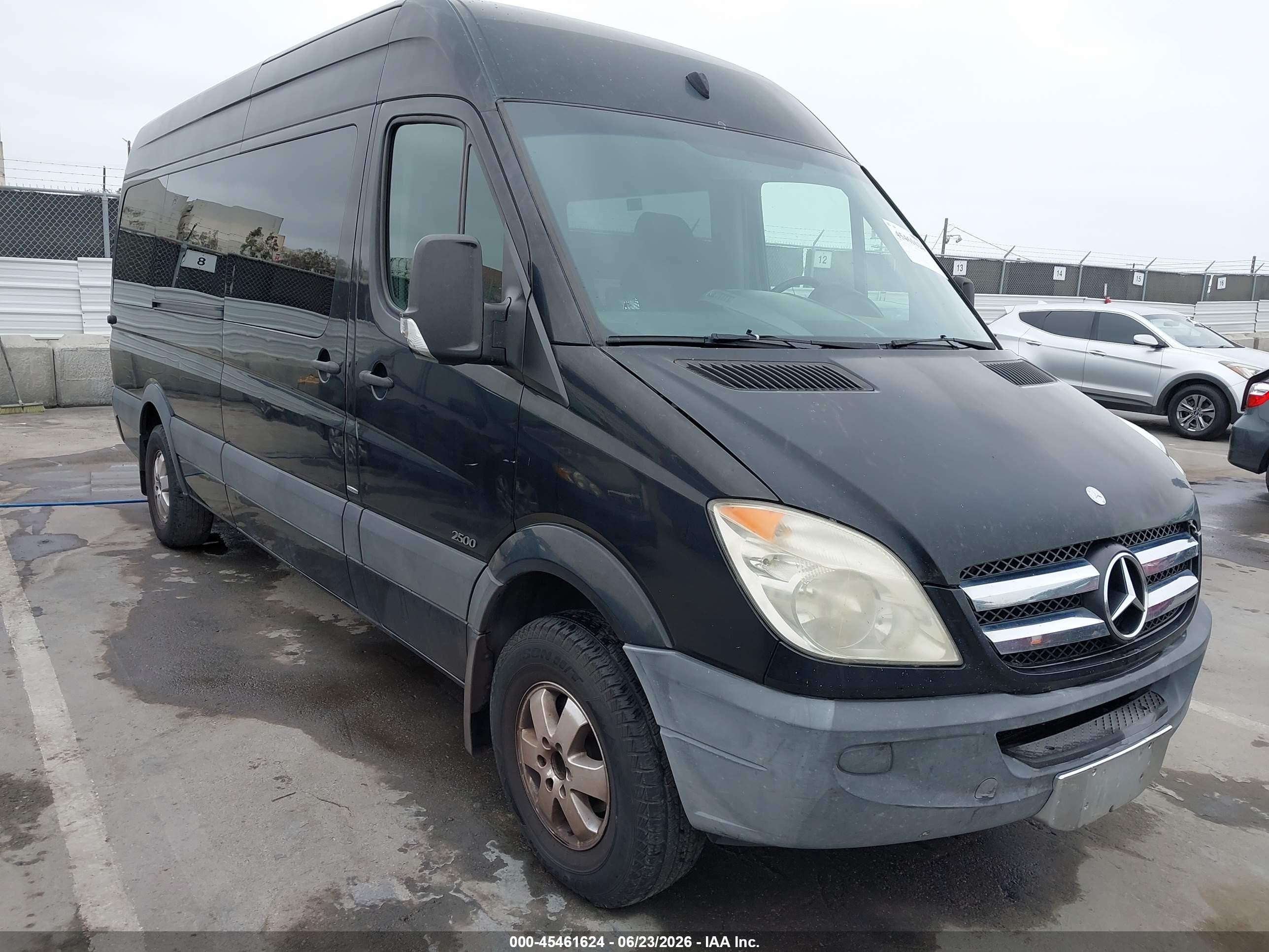 2013 Mercedes-benz Sprinter 2500 High  Roof Black vin: WDZPE8CC9D5773269