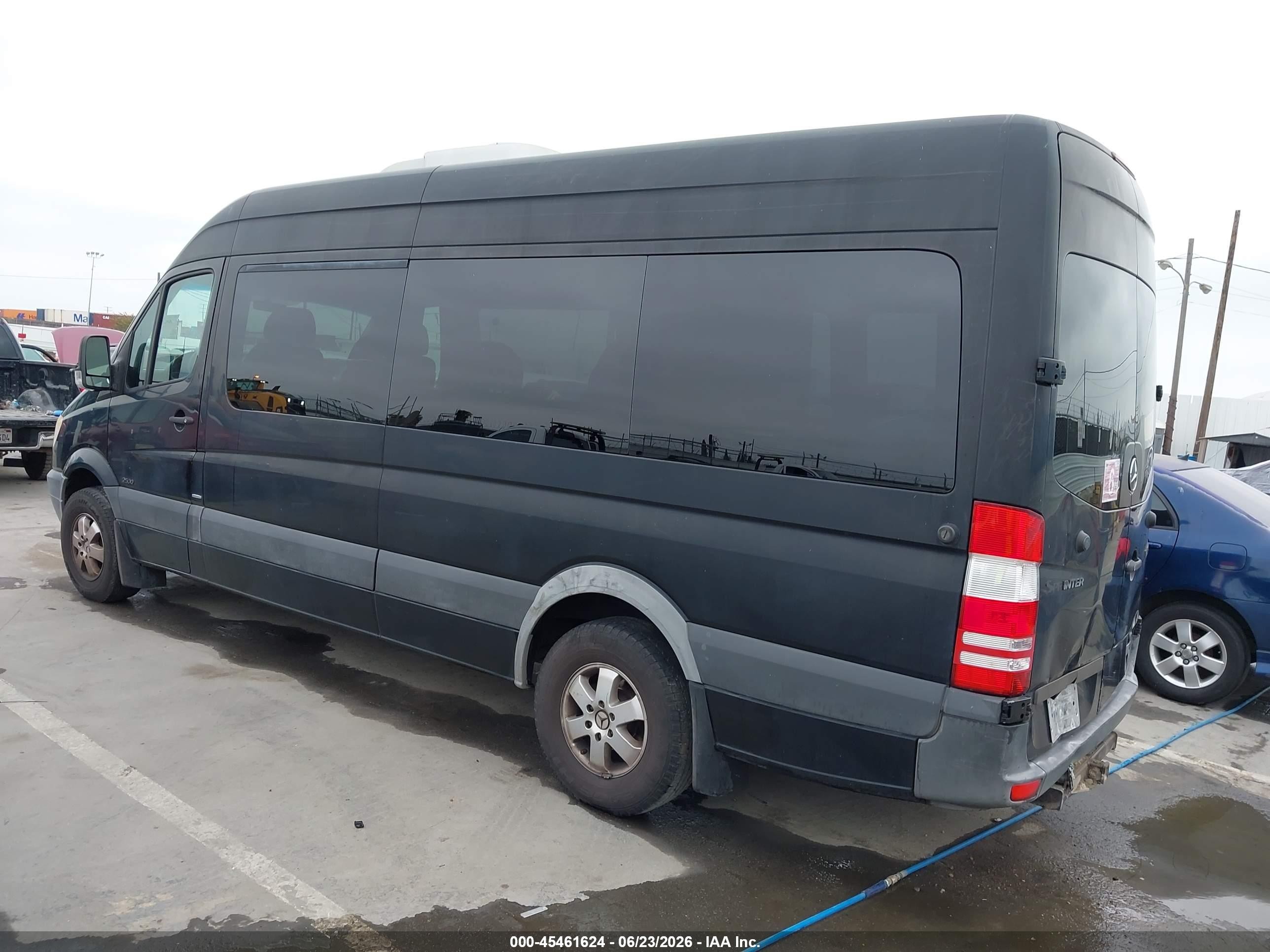 2013 Mercedes-benz Sprinter 2500 High  Roof Black vin: WDZPE8CC9D5773269