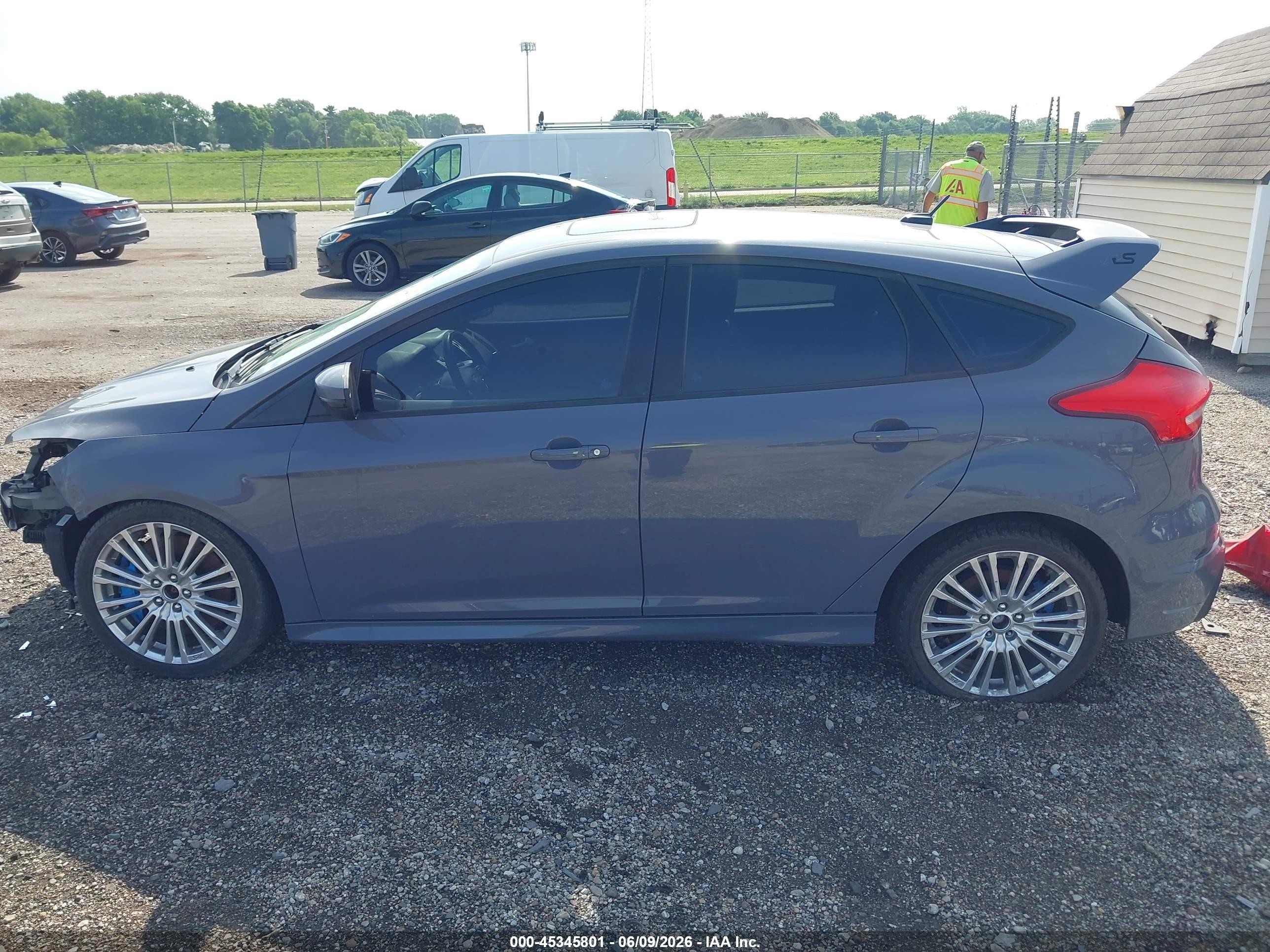 2016 Ford Focus Rs   Gray vin: WF0DP3TH3G4115739