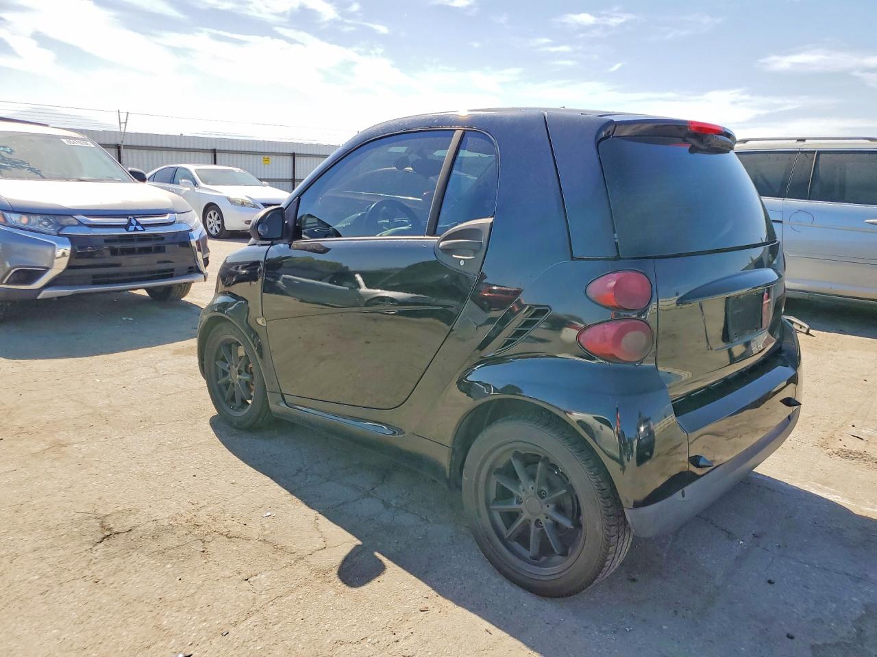 2008 Smart Fortwo Pure Black vin: WMEEJ31X08K082328