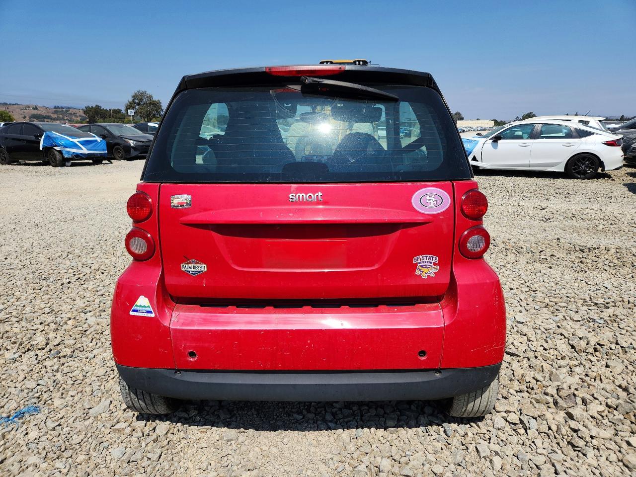 2009 Smart Fortwo Pure Red vin: WMEEJ31X09K295118