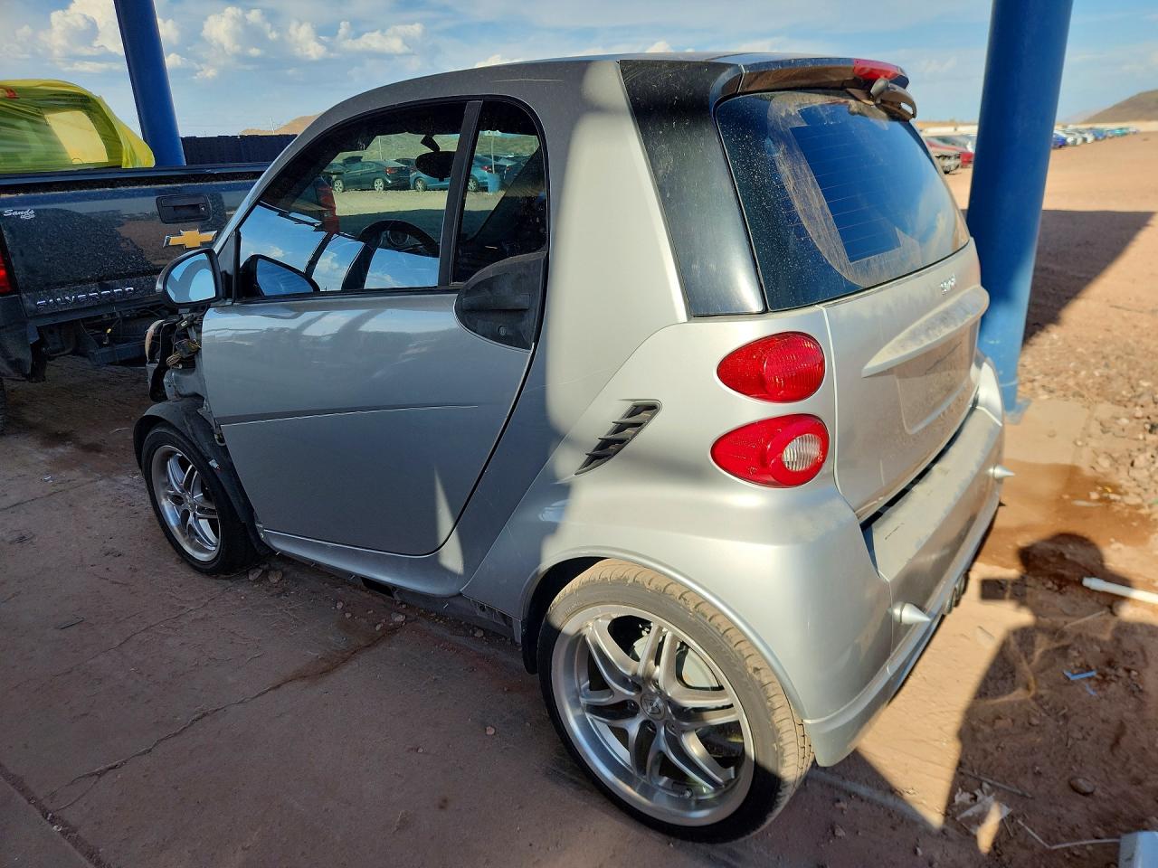 2009 Smart Fortwo Pure Серебряный vin: WMEEJ31X09K299735