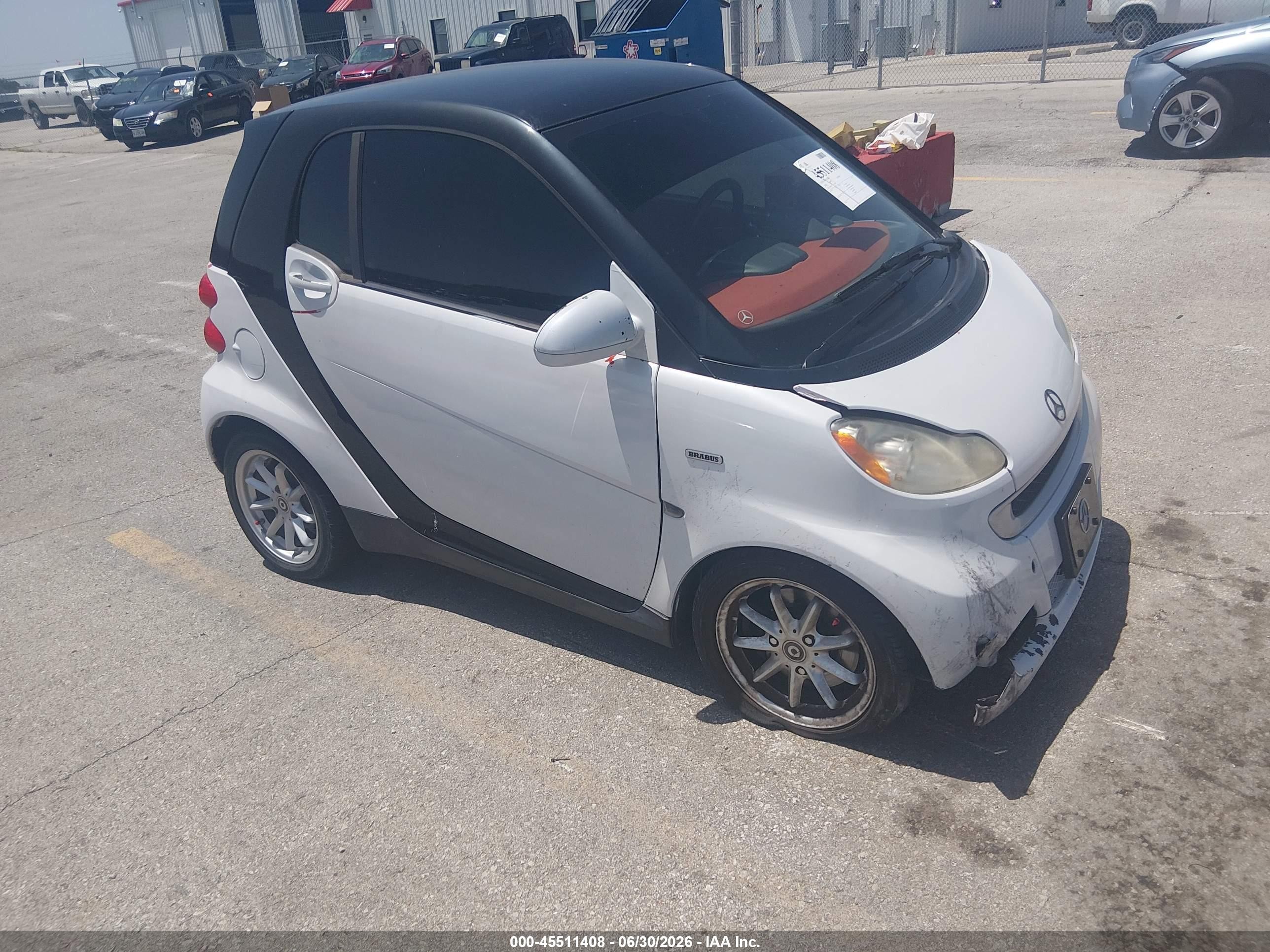 2008 Smart Fortwo Passion/pure White vin: WMEEJ31X28K149284