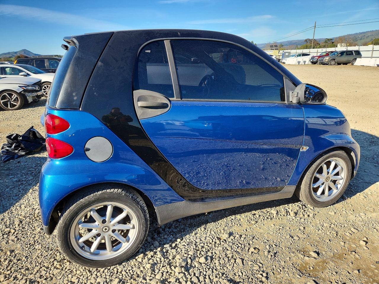 2008 Smart Fortwo Pure Blue vin: WMEEJ31X28K189400