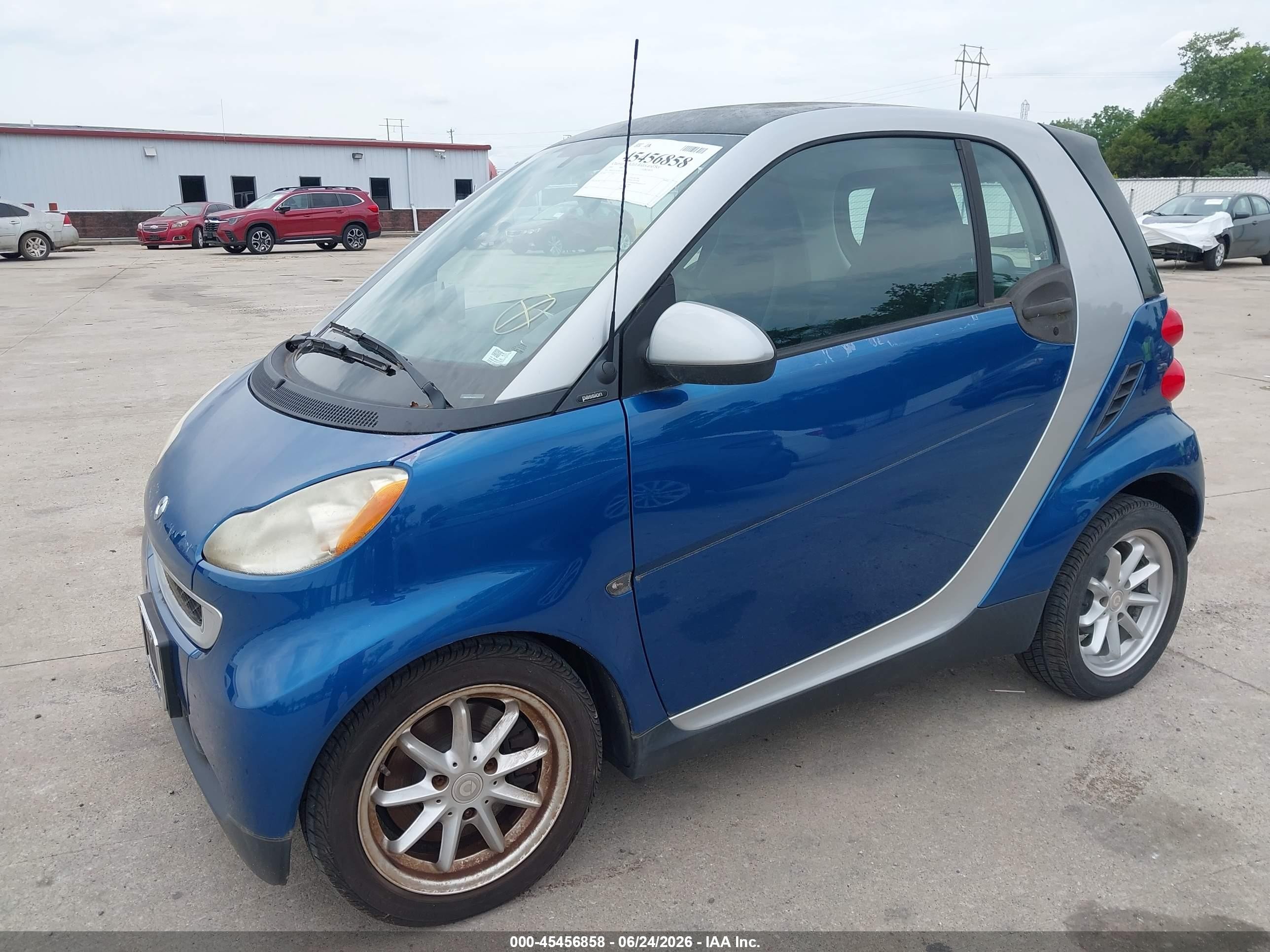 2008 Smart Fortwo Passion/pure Синий vin: WMEEJ31X38K197098