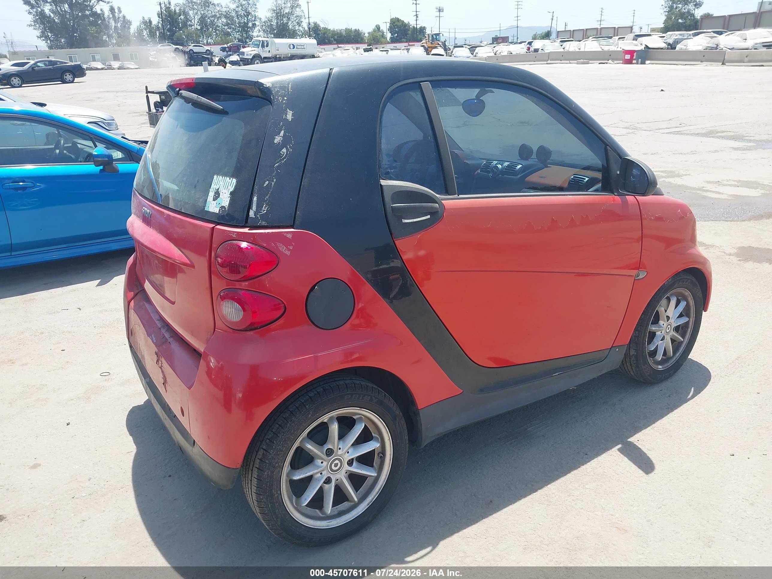 2008 Smart Fortwo Passion/pure Red vin: WMEEJ31X38K200274