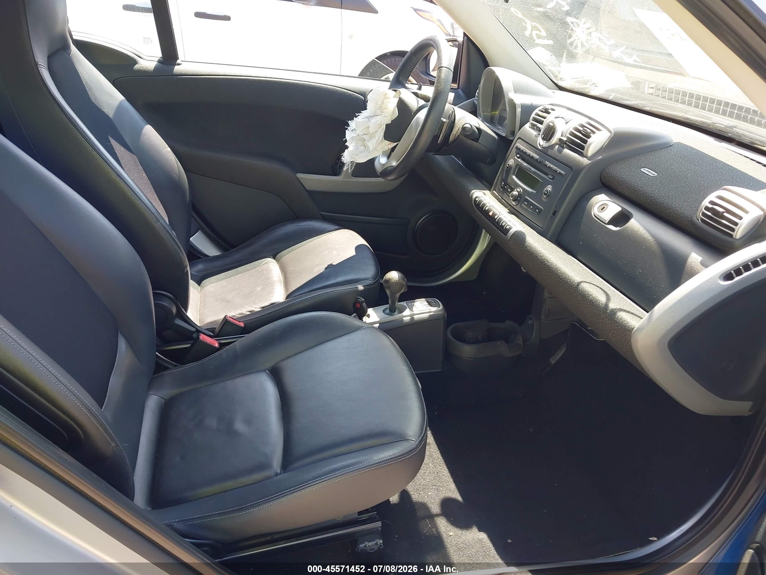 2008 Smart Fortwo Passion/pure Blue vin: WMEEJ31X38K205426