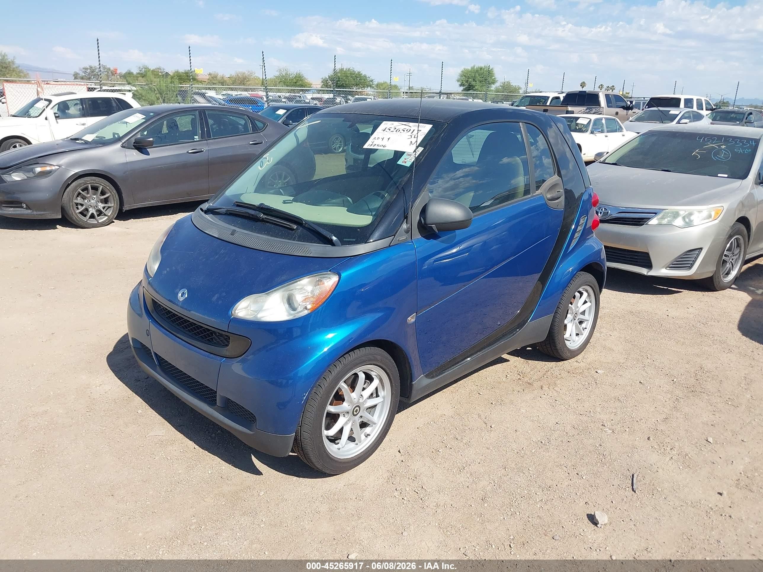 2008 Smart Fortwo Passion/pure Blue vin: WMEEJ31X58K165303