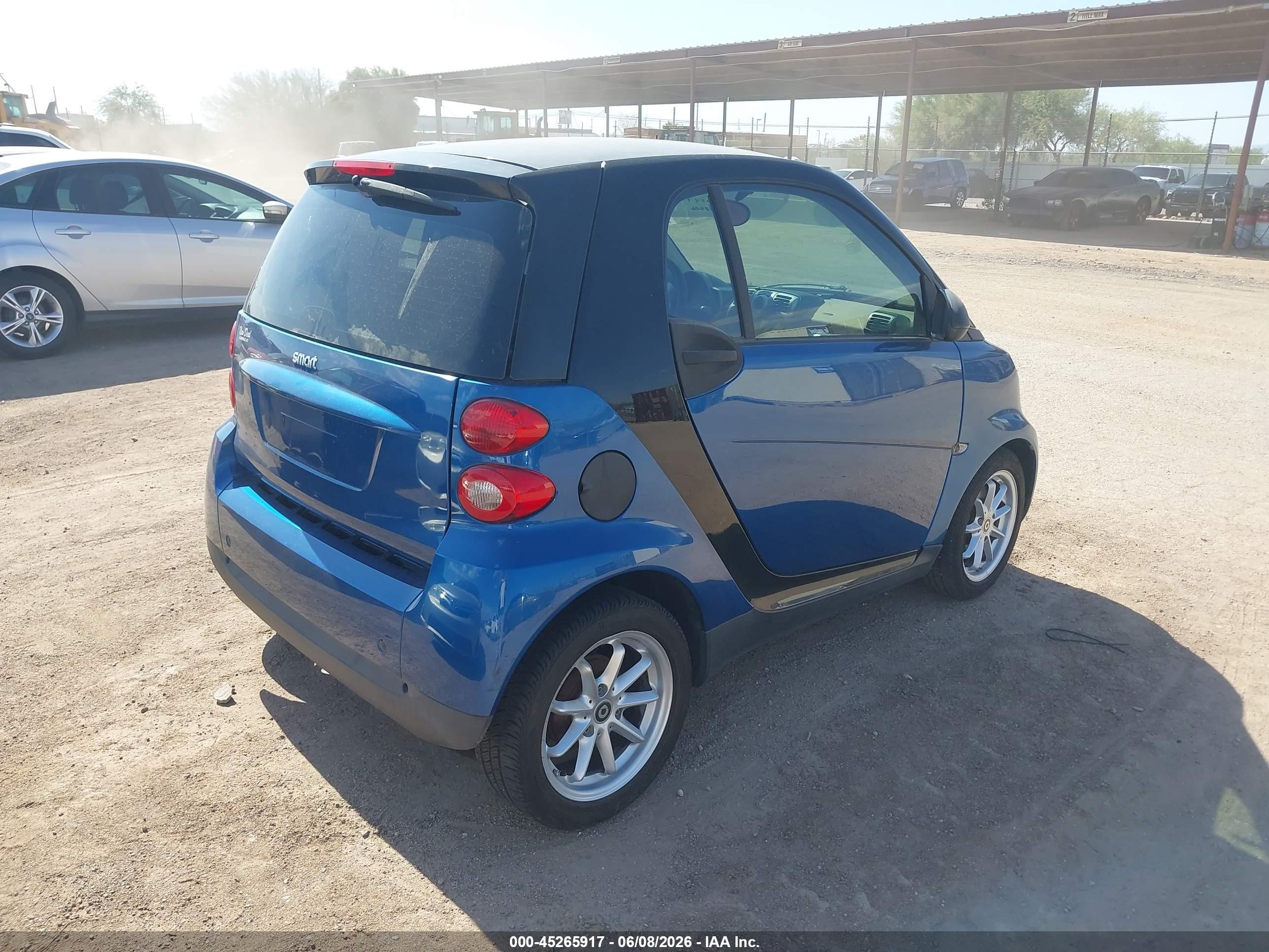 2008 Smart Fortwo Passion/pure Blue vin: WMEEJ31X58K165303
