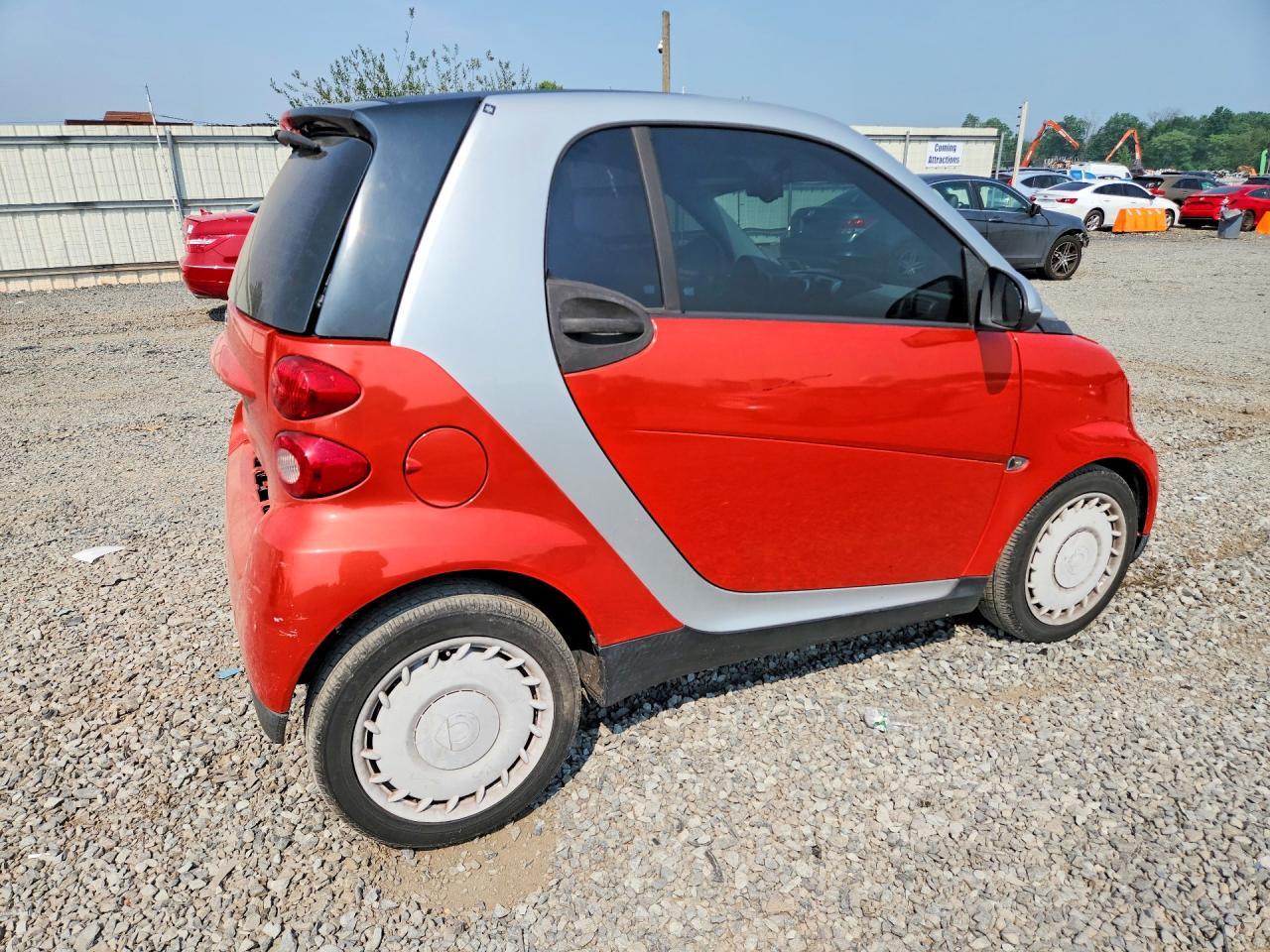 2008 Smart Fortwo Pure Two Tone vin: WMEEJ31X58K186684