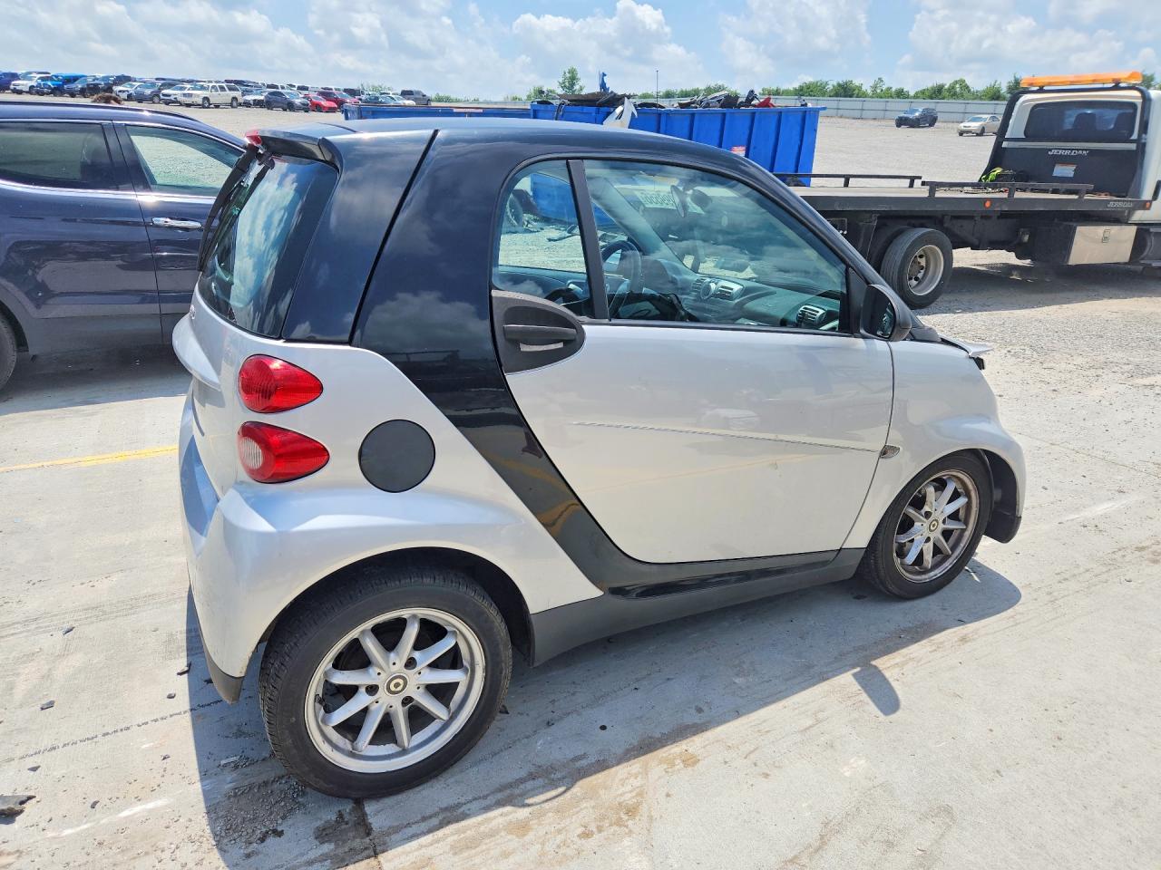 2008 Smart Fortwo Pure Silver vin: WMEEJ31X58K193344