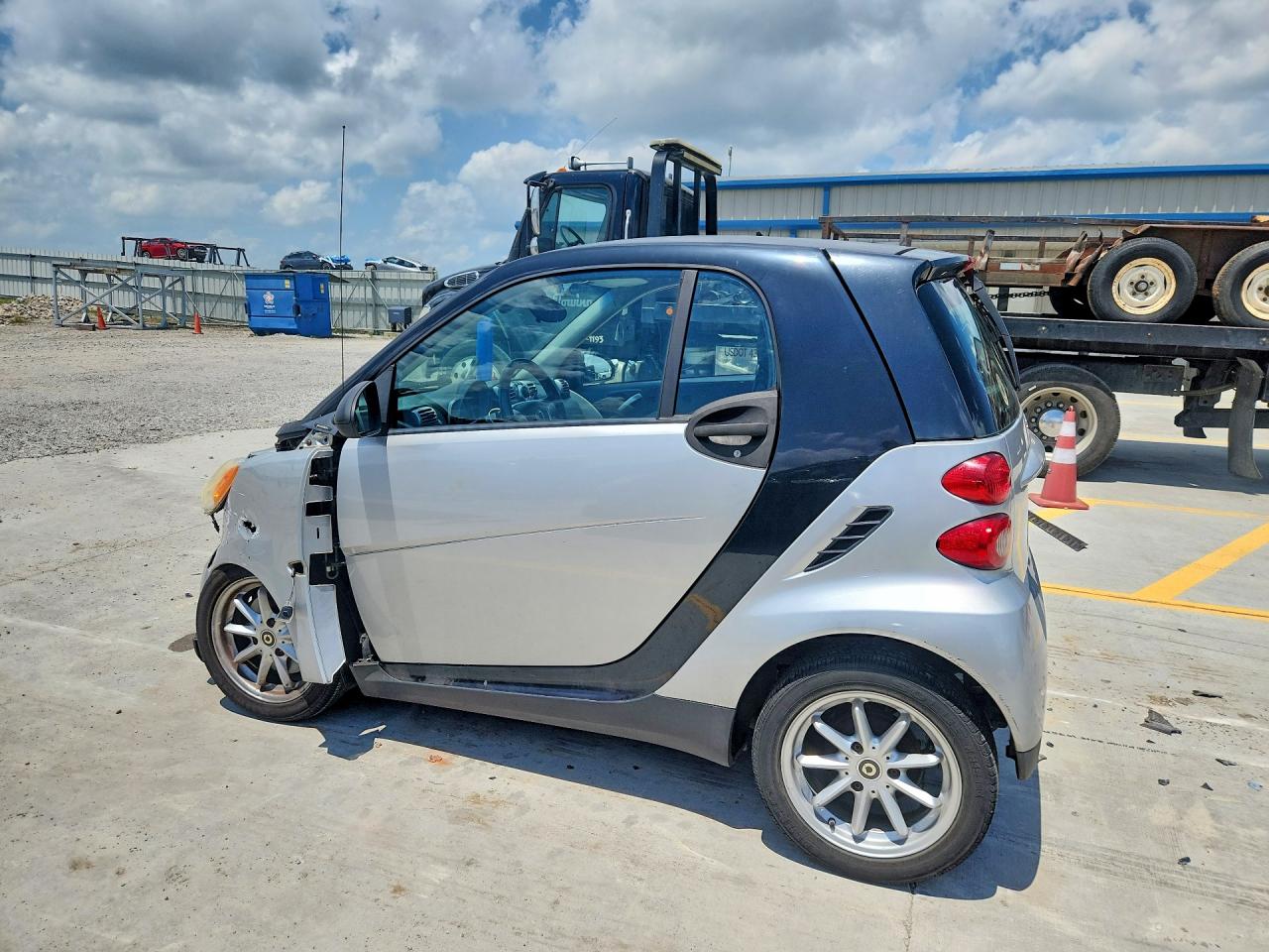 2008 Smart Fortwo Pure Silver vin: WMEEJ31X58K193344