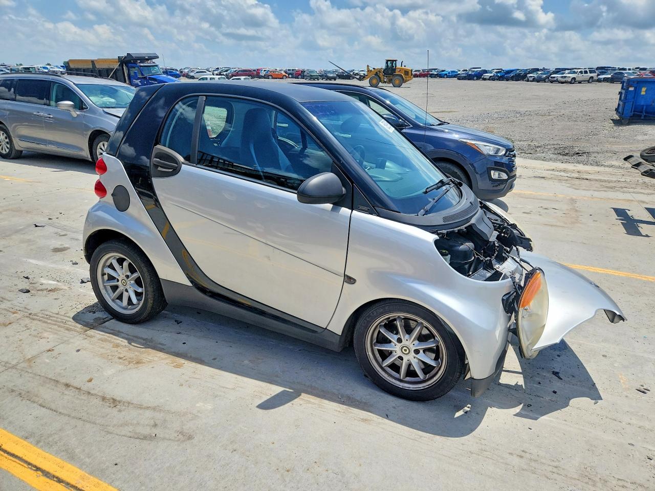 2008 Smart Fortwo Pure Silver vin: WMEEJ31X58K193344