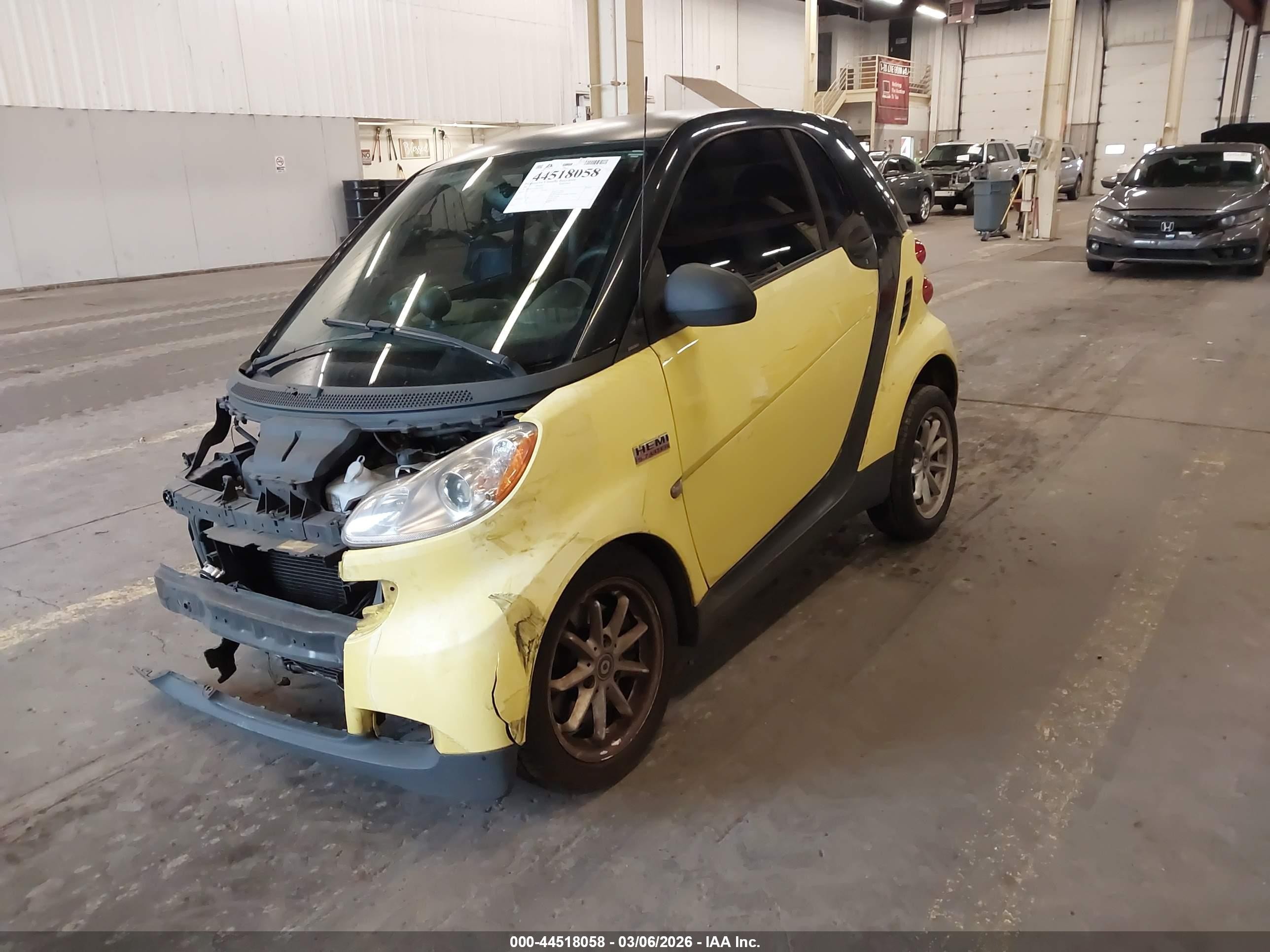 2008 Smart Fortwo Passion/pure Желтый vin: WMEEJ31X58K202933