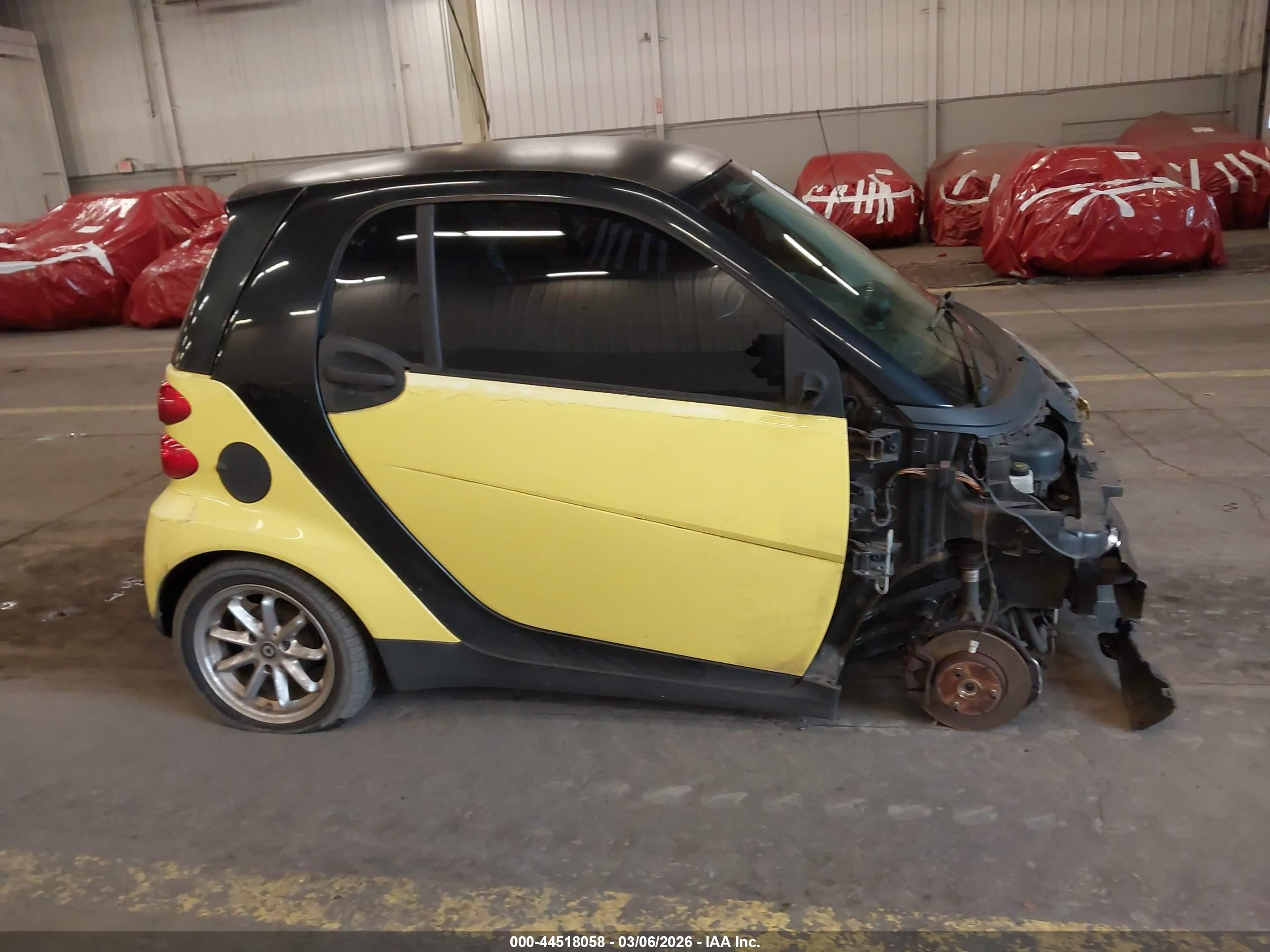 2008 Smart Fortwo Passion/pure Желтый vin: WMEEJ31X58K202933