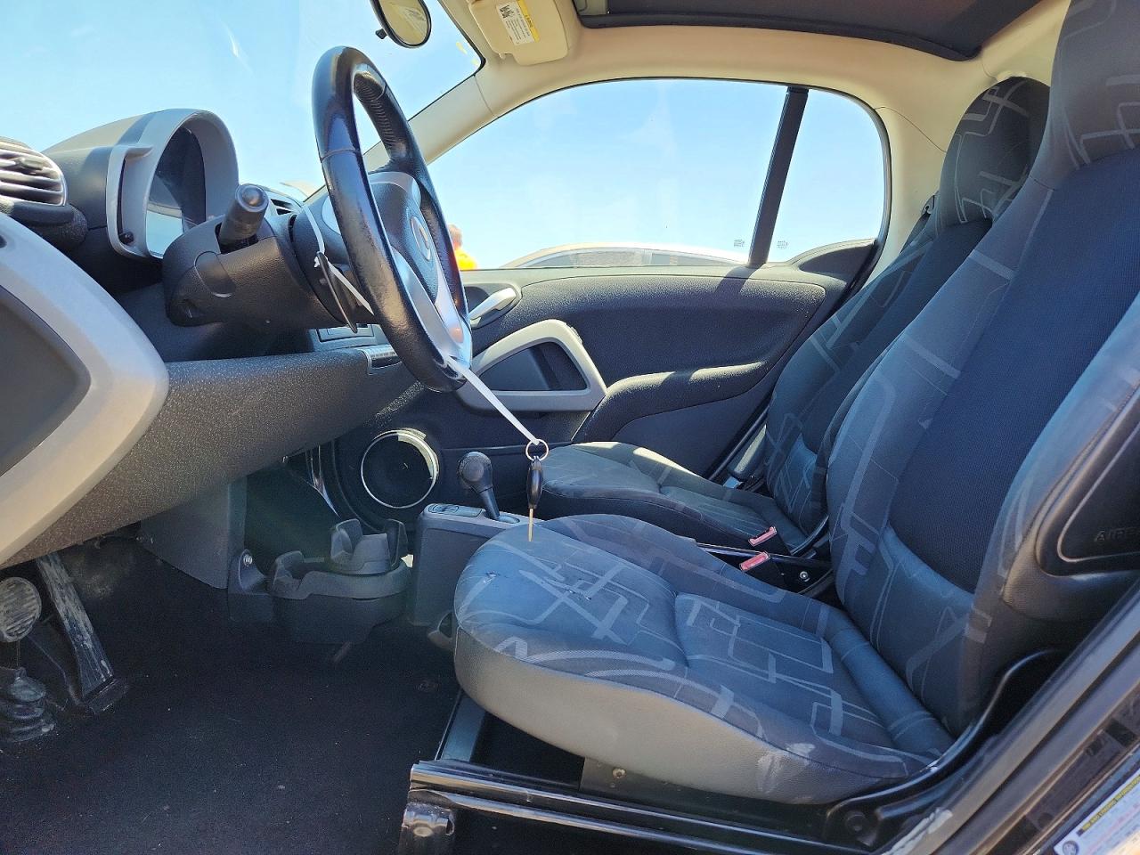 2008 Smart Fortwo Pure Серебряный vin: WMEEJ31X68K144864