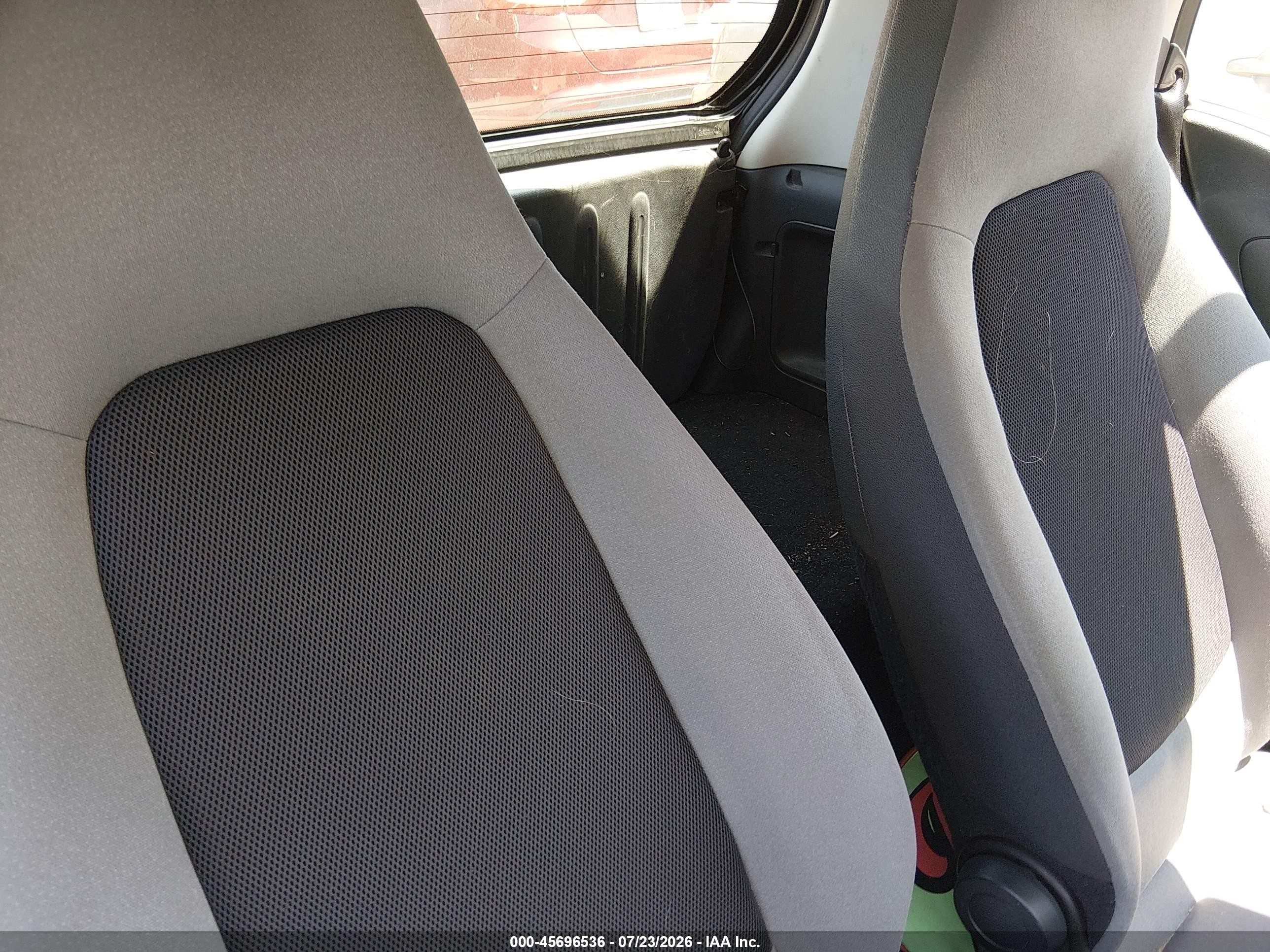 2008 Smart Fortwo Passion/pure Blue vin: WMEEJ31X78K135736