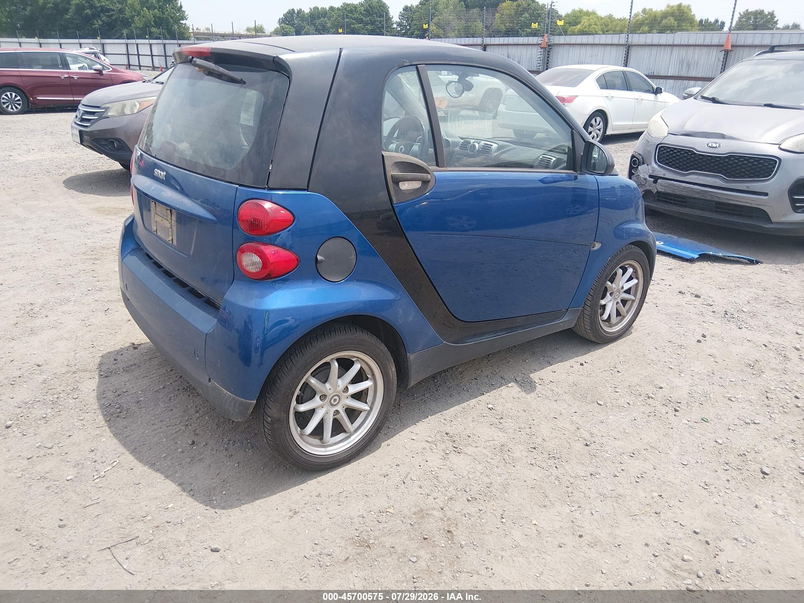 2008 Smart Fortwo Passion/pure Синий vin: WMEEJ31X88K123630