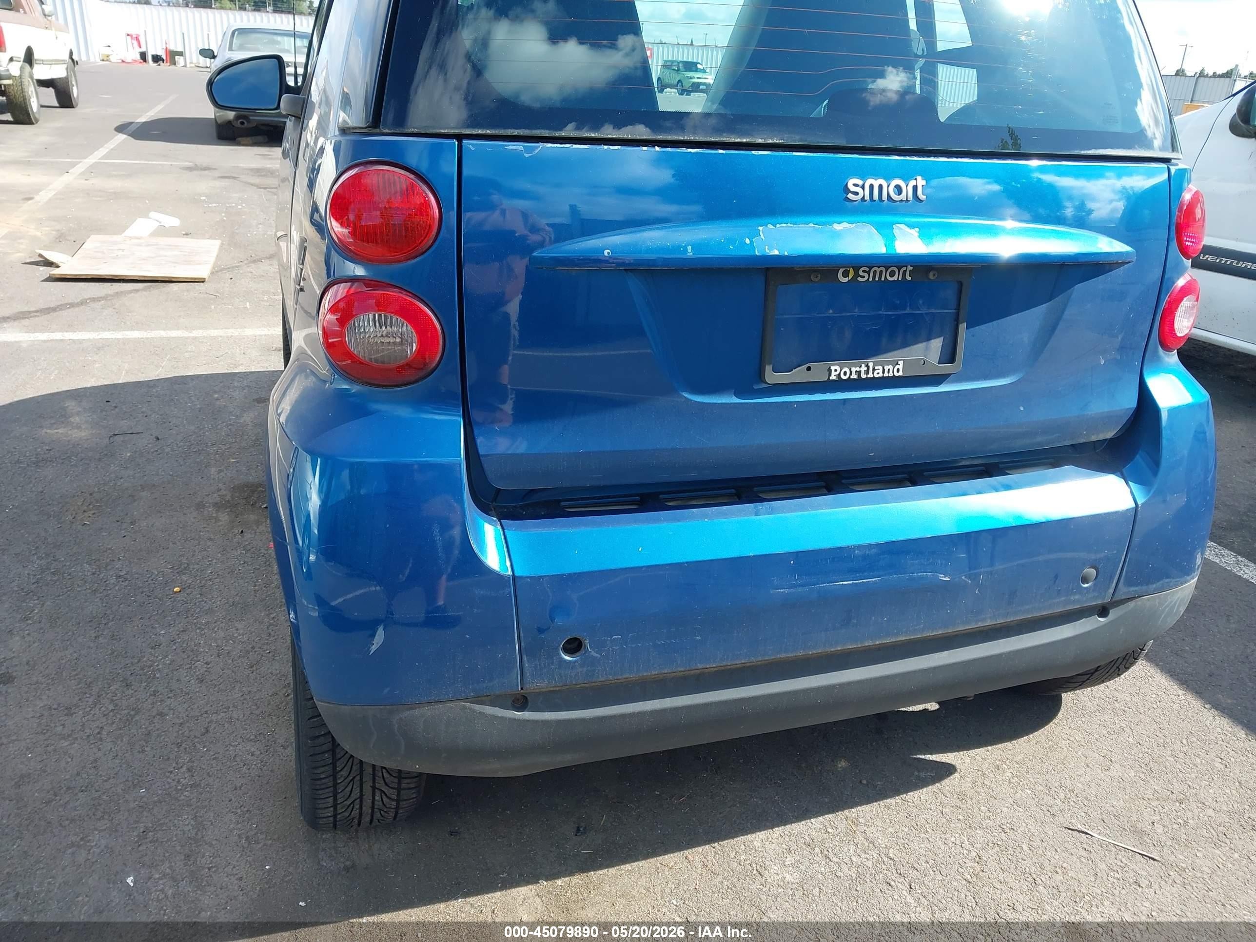 2008 Smart Fortwo Passion/pure Blue vin: WMEEJ31X88K123711