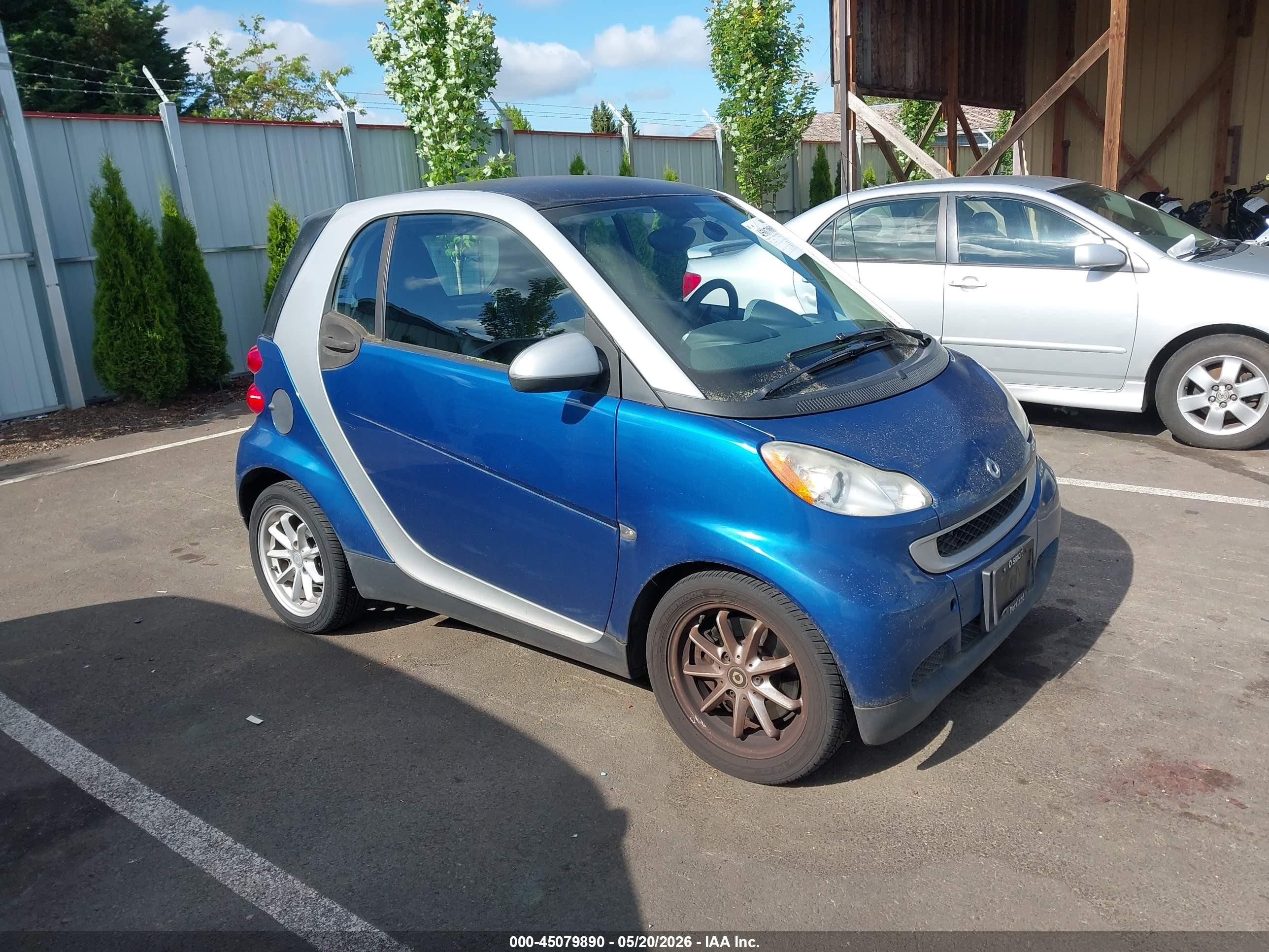 2008 Smart Fortwo Passion/pure Синий vin: WMEEJ31X88K123711