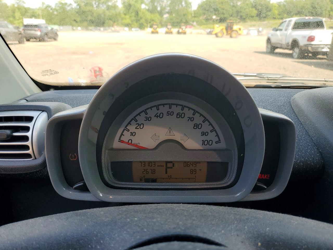 2008 Smart Fortwo Pure Silver vin: WMEEJ31X88K173847