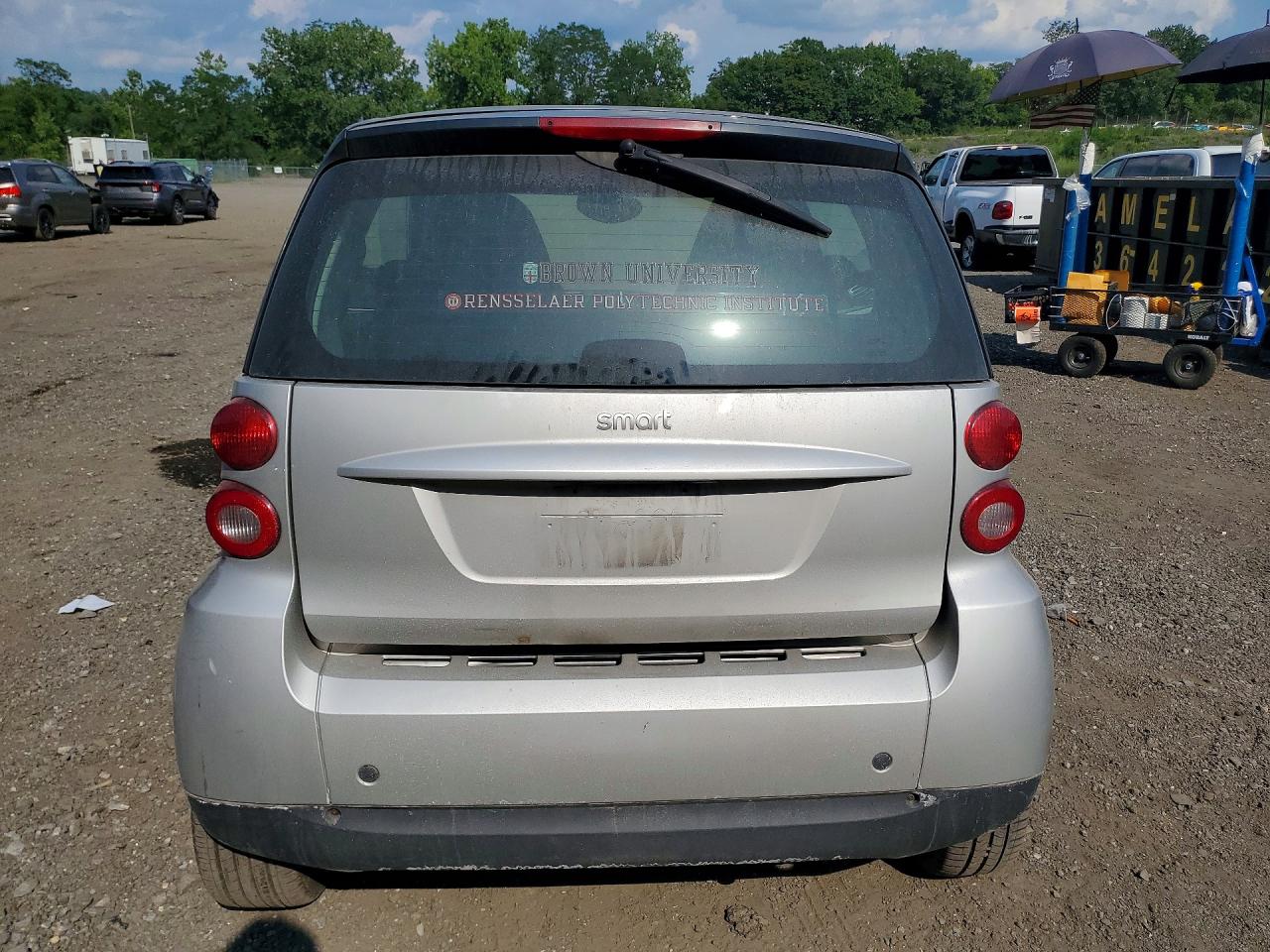 2008 Smart Fortwo Pure Silver vin: WMEEJ31X88K173847