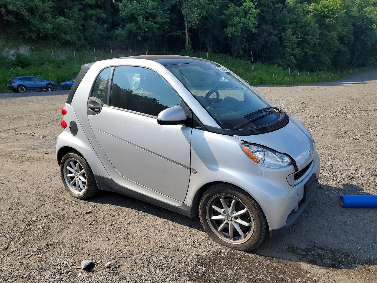 2008 Smart Fortwo Pure Silver vin: WMEEJ31X88K173847